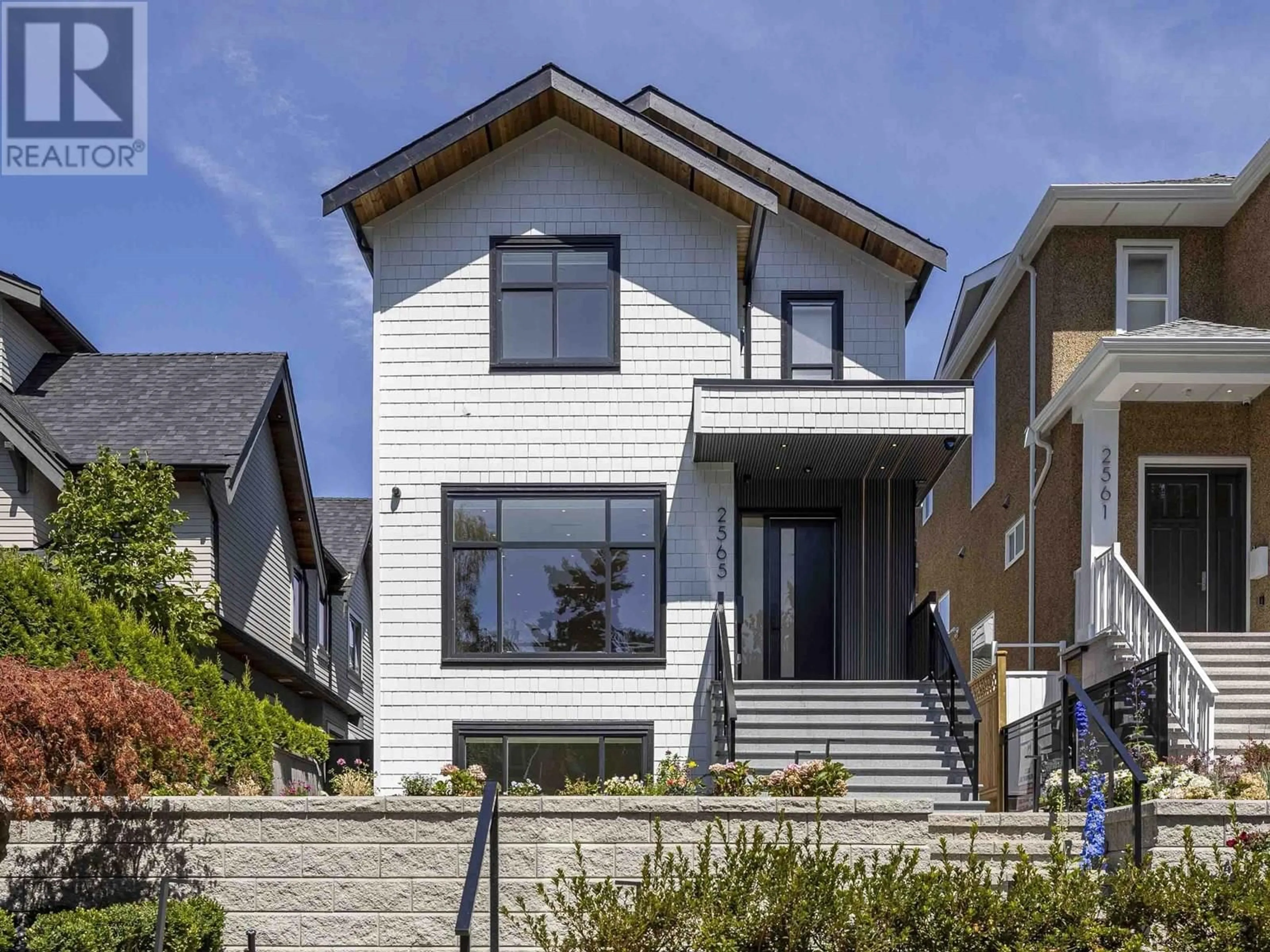 Home with brick exterior material, street for 2565 2ND AVENUE, Vancouver British Columbia V6K1J7