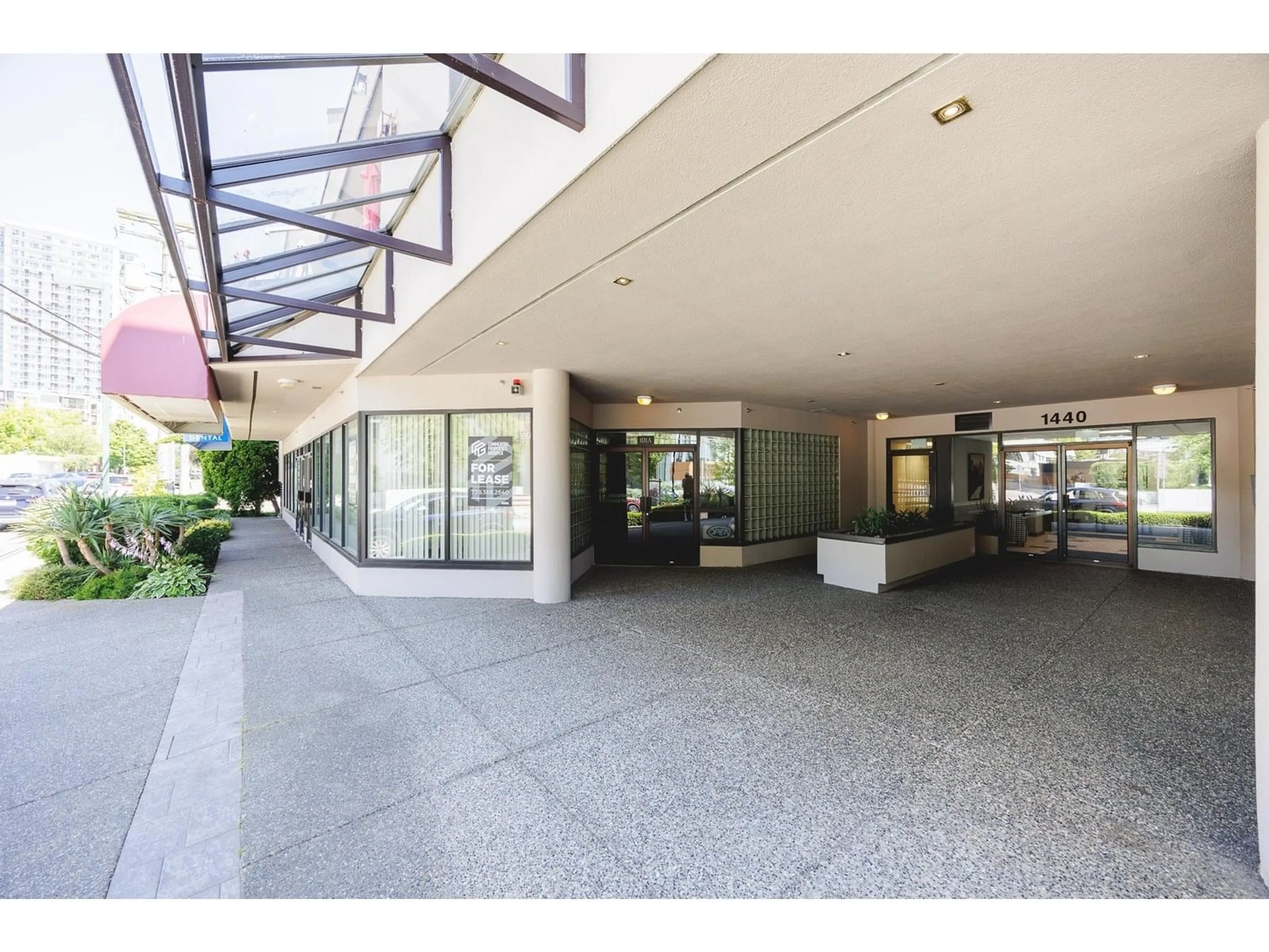 Indoor foyer for 208 - 1440 GEORGE, White Rock British Columbia V4B4A3