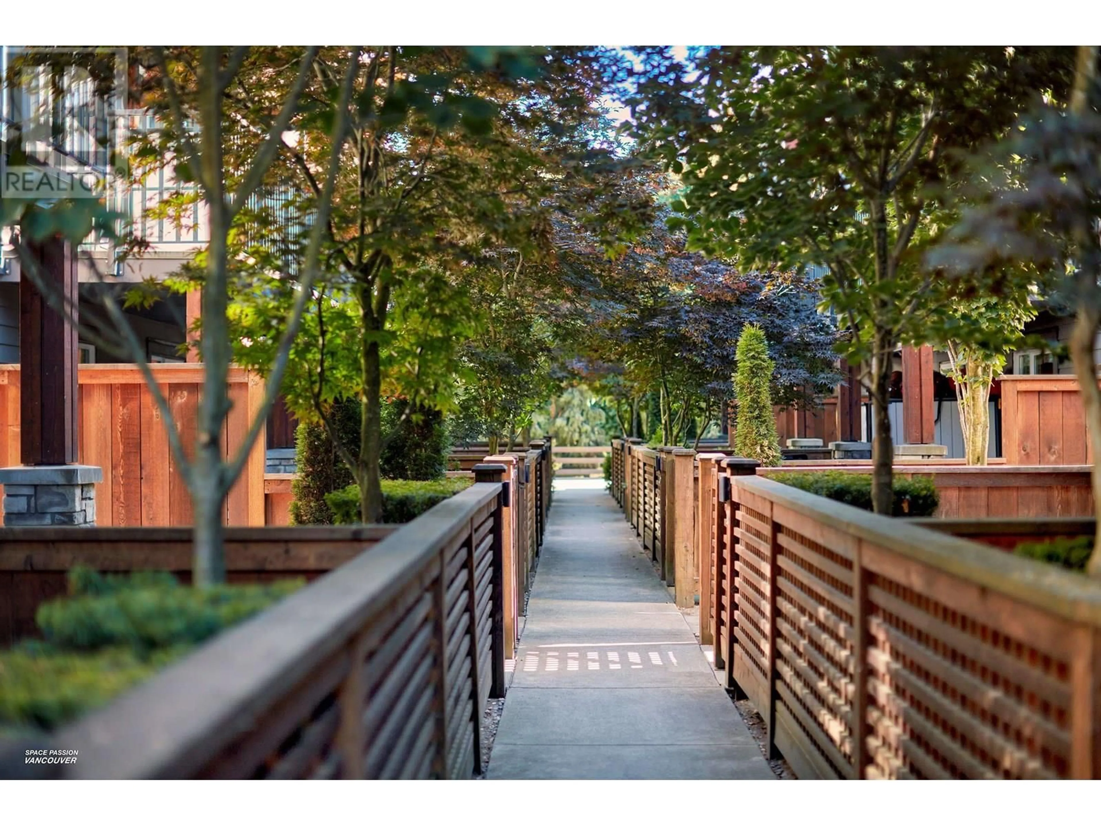 Patio, street for 10 - 4991 NO. 5 ROAD, Richmond British Columbia V6X0S9