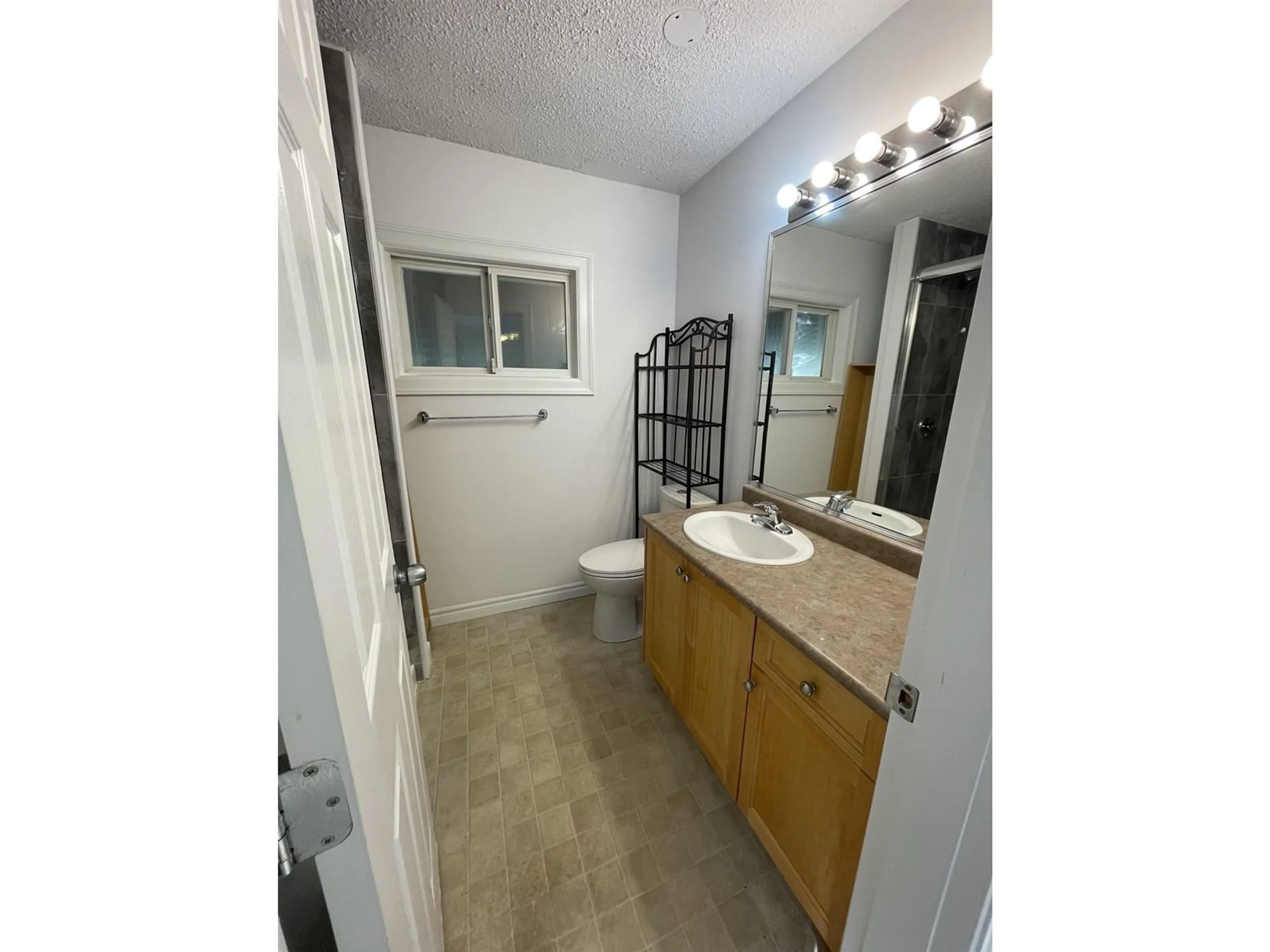 A pic of a room for 15149 88, Surrey British Columbia V3S2S6