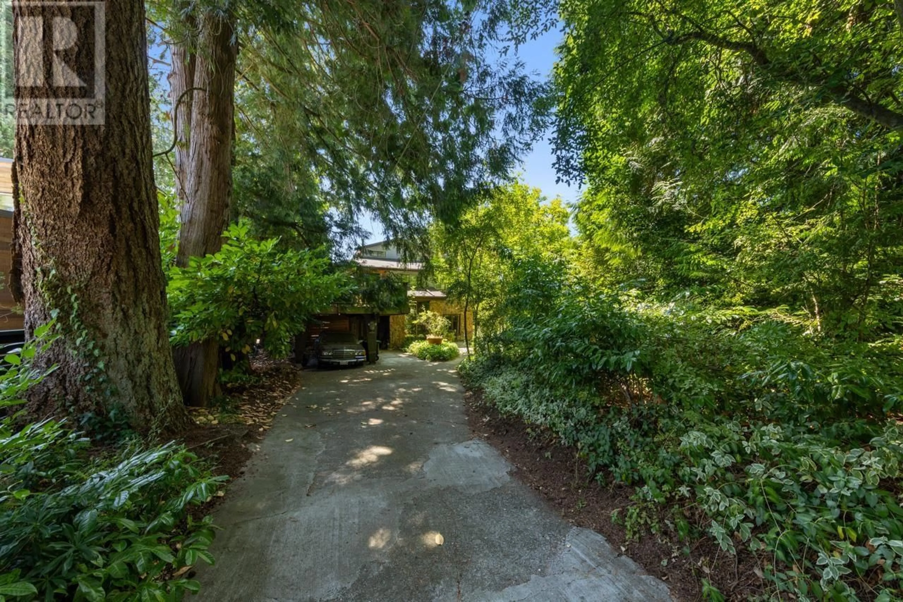 Patio, street for 3060 45TH AVENUE, Vancouver British Columbia V6N3M1