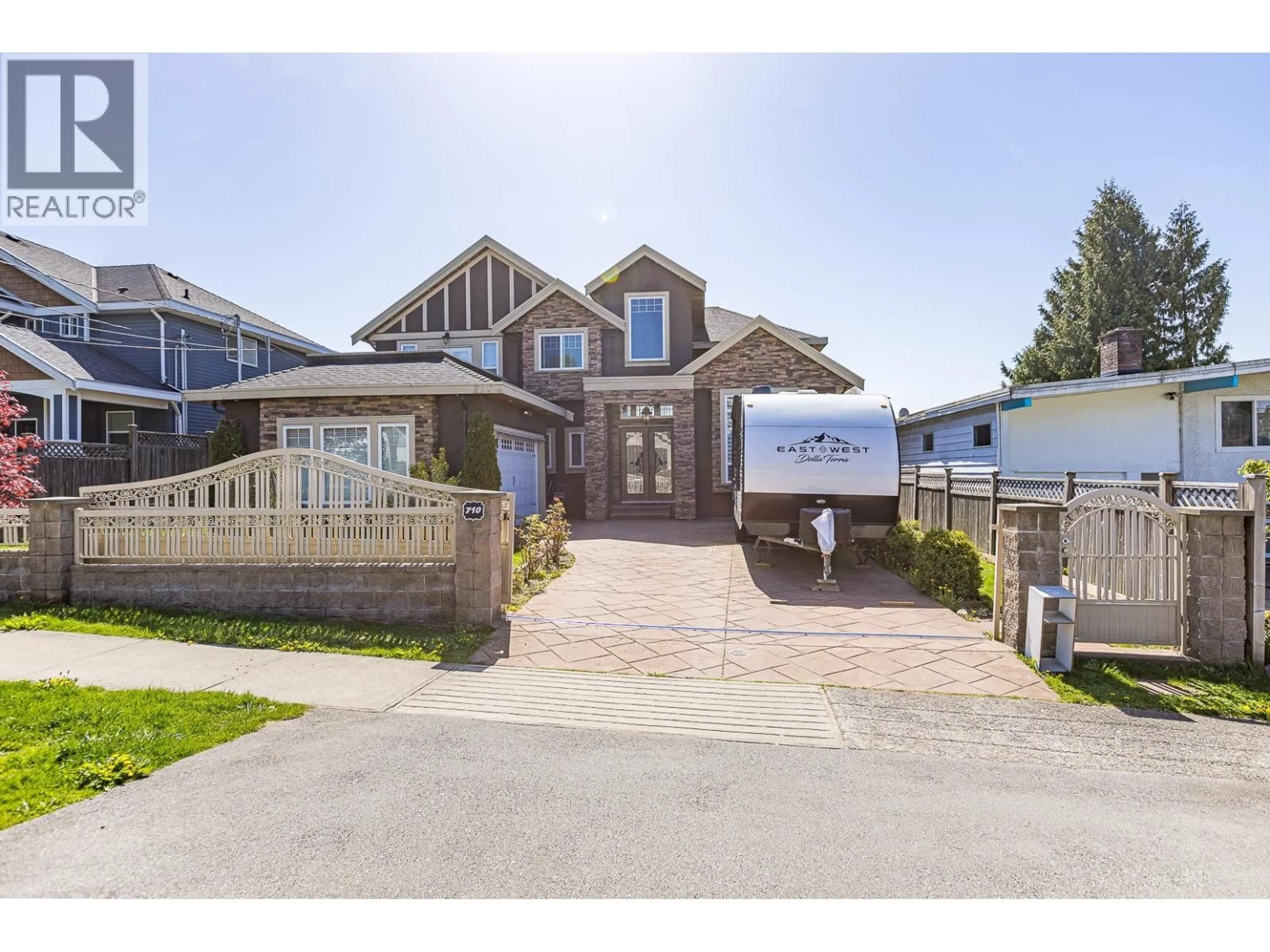 Unknown for 710 RODERICK AVENUE, Coquitlam British Columbia V3K1P5