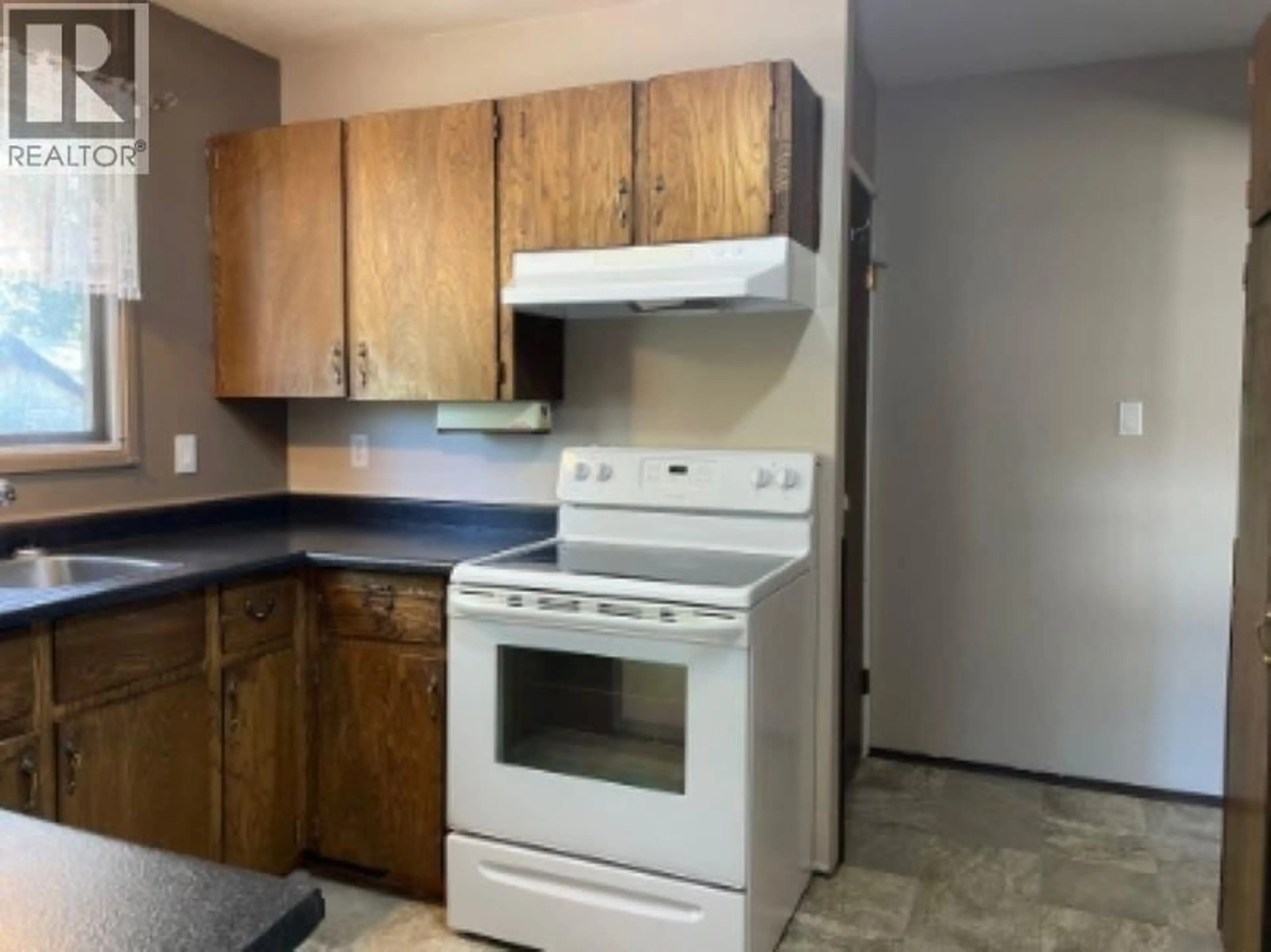 Standard kitchen, unknown for 5316 WILLOW ROAD, Fort Nelson British Columbia V0C1R0