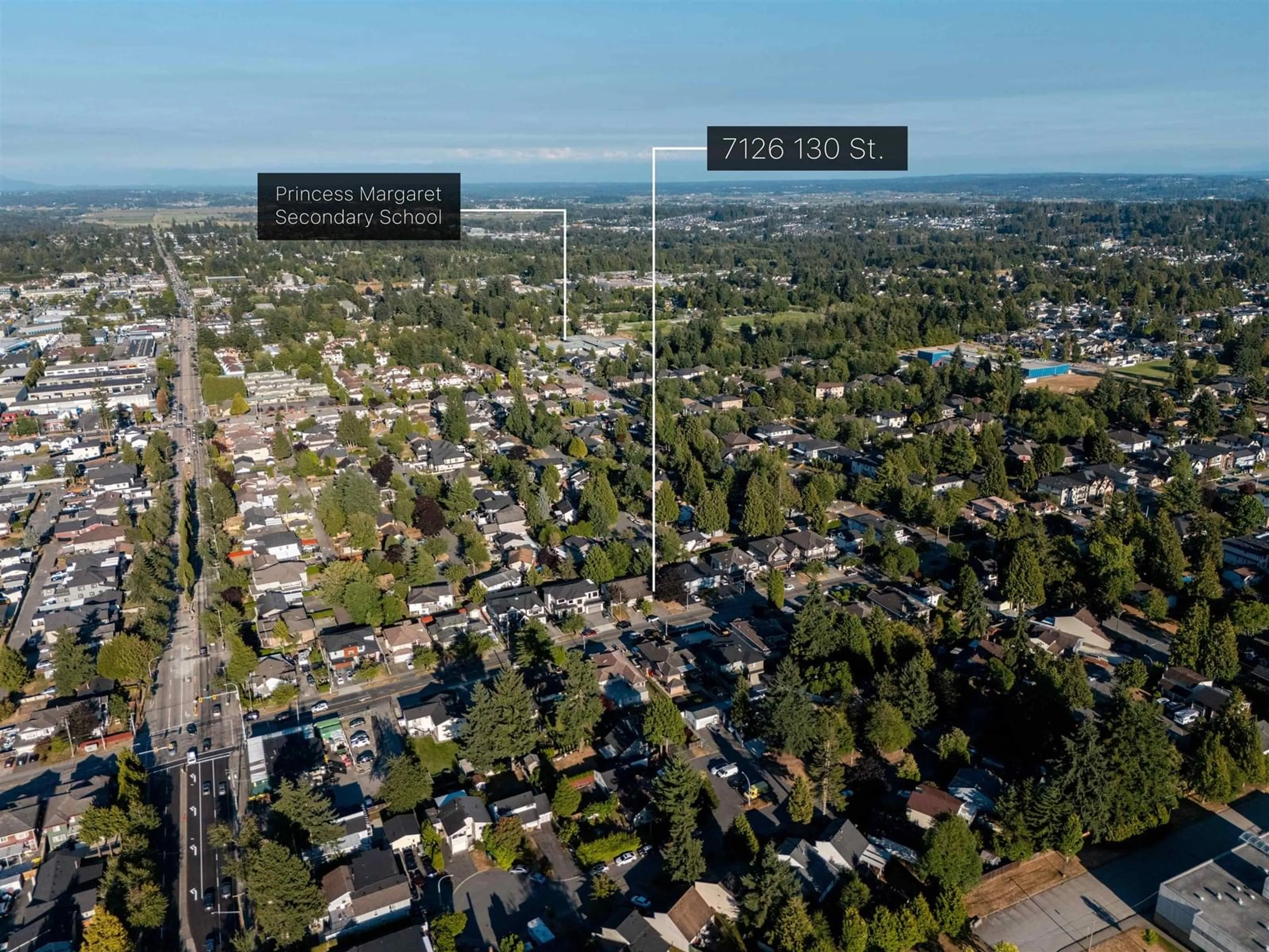 A pic from outside/outdoor area/front of a property/back of a property/a pic from drone, street for 7126 130, Surrey British Columbia V3W4J7