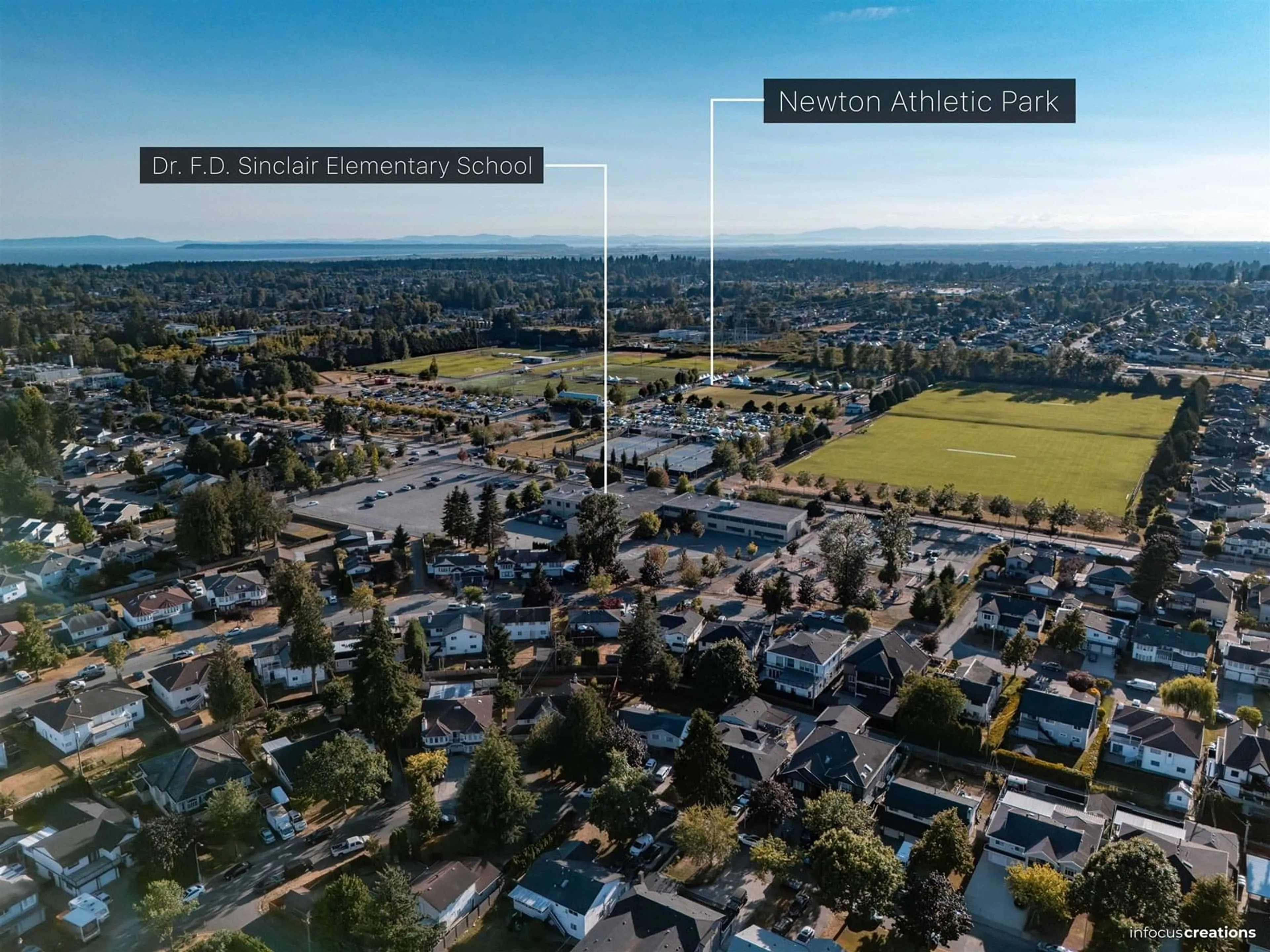 A pic from outside/outdoor area/front of a property/back of a property/a pic from drone, street for 7126 130, Surrey British Columbia V3W4J7