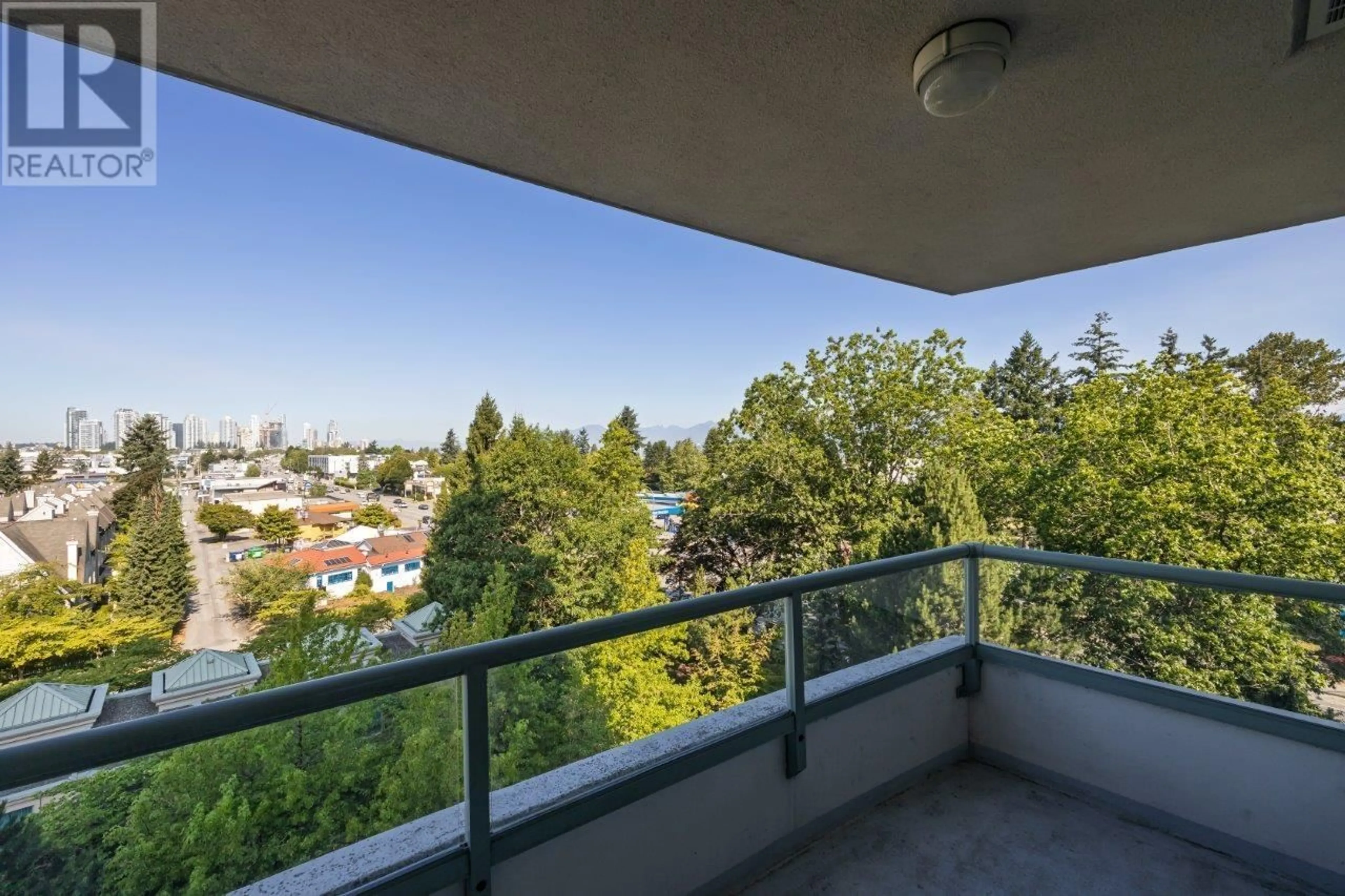 Balcony in the apartment, city buildings view from balcony for 806 - 6611 SOUTHOAKS CRESCENT, Burnaby British Columbia V5E4L5