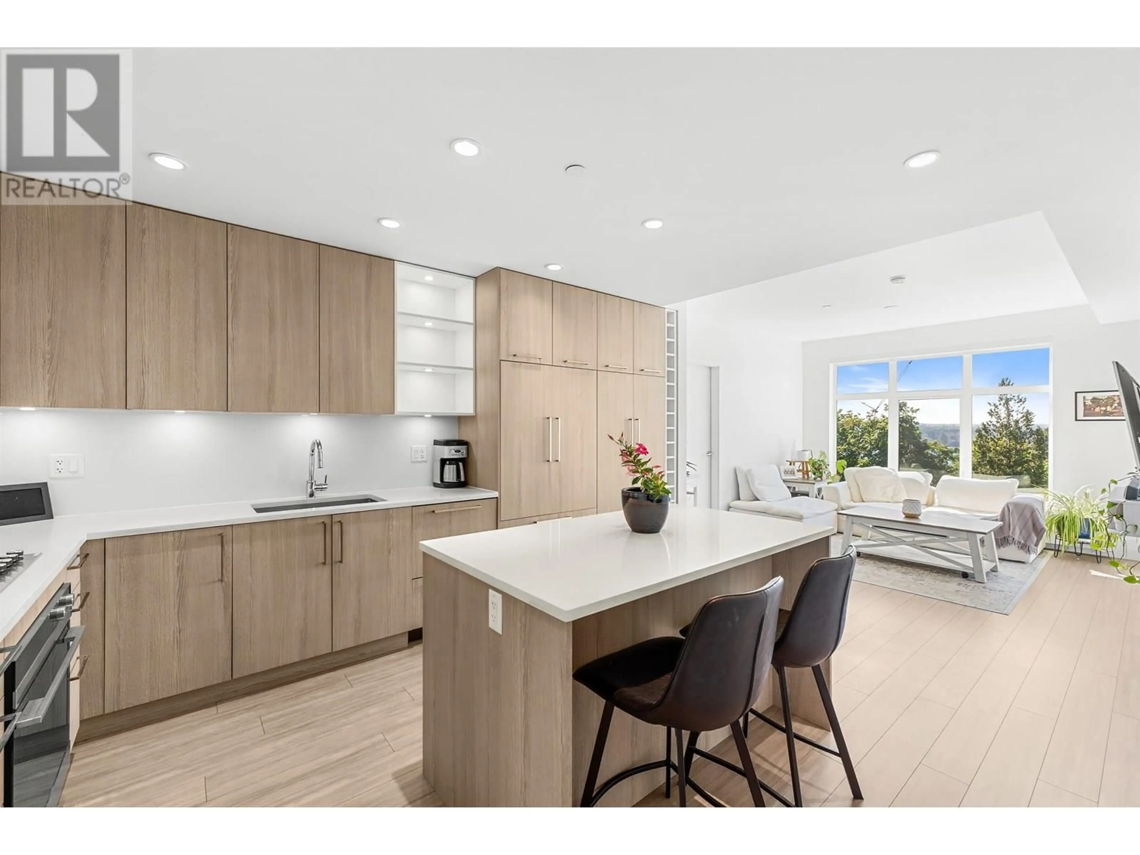 Open concept kitchen, unknown for 407 - 733 3RD STREET, North Vancouver British Columbia V7L1G8