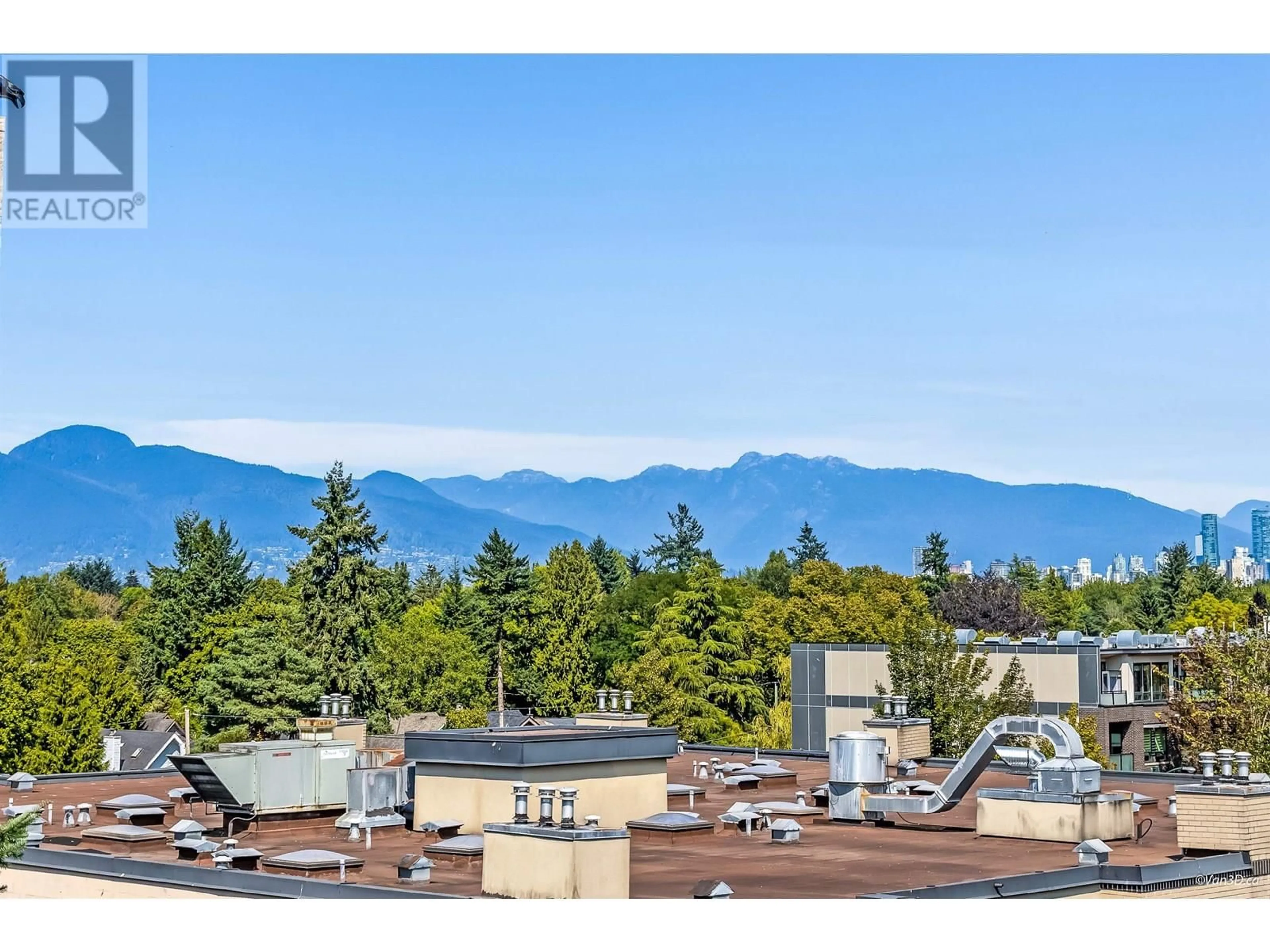 A pic from outside/outdoor area/front of a property/back of a property/a pic from drone, mountain view for 303 - 3727 10TH AVENUE, Vancouver British Columbia V6K4E3