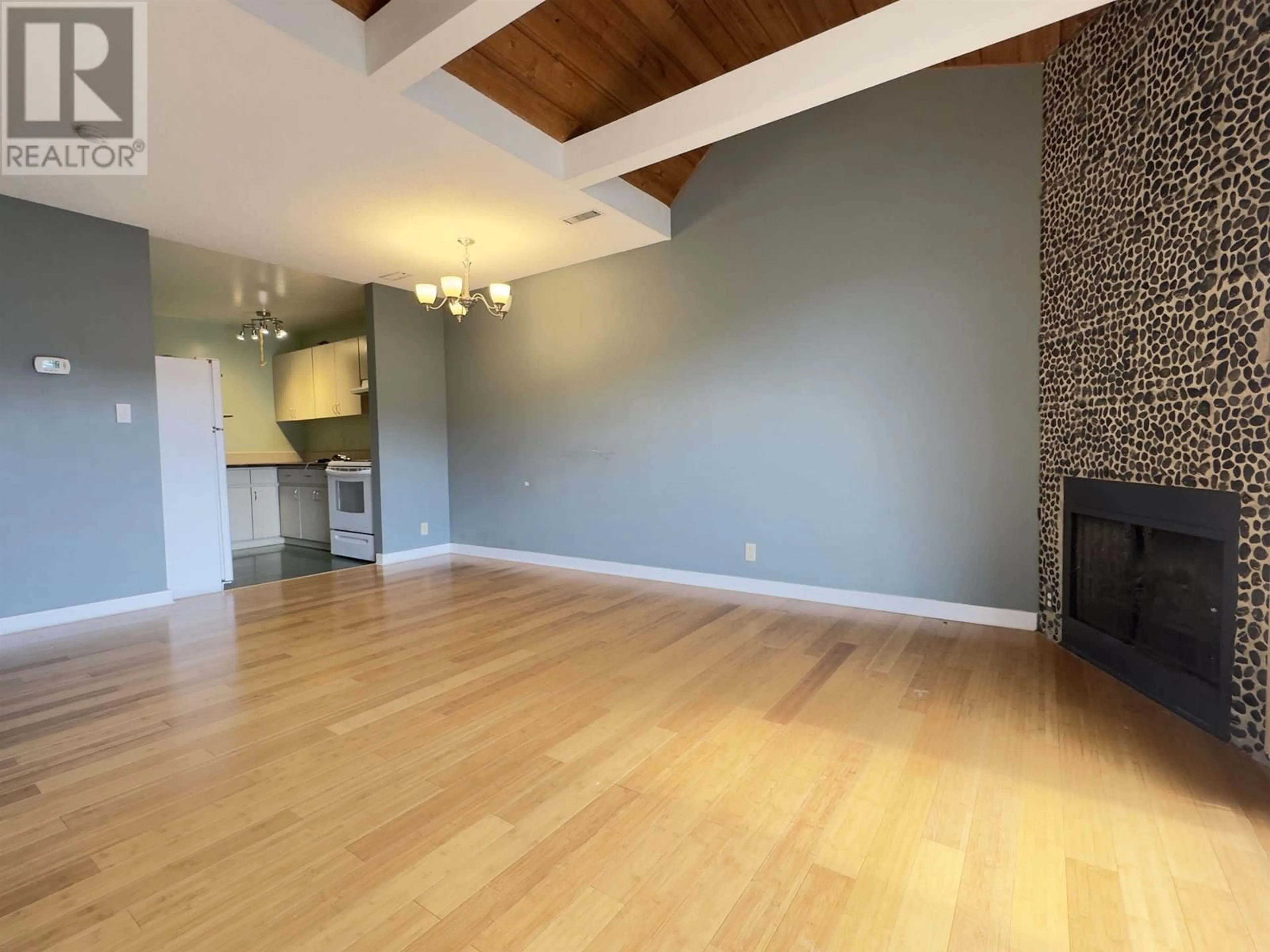 A pic of a room for 3 - 800 2ND AVENUE, Williams Lake British Columbia V2G4C4