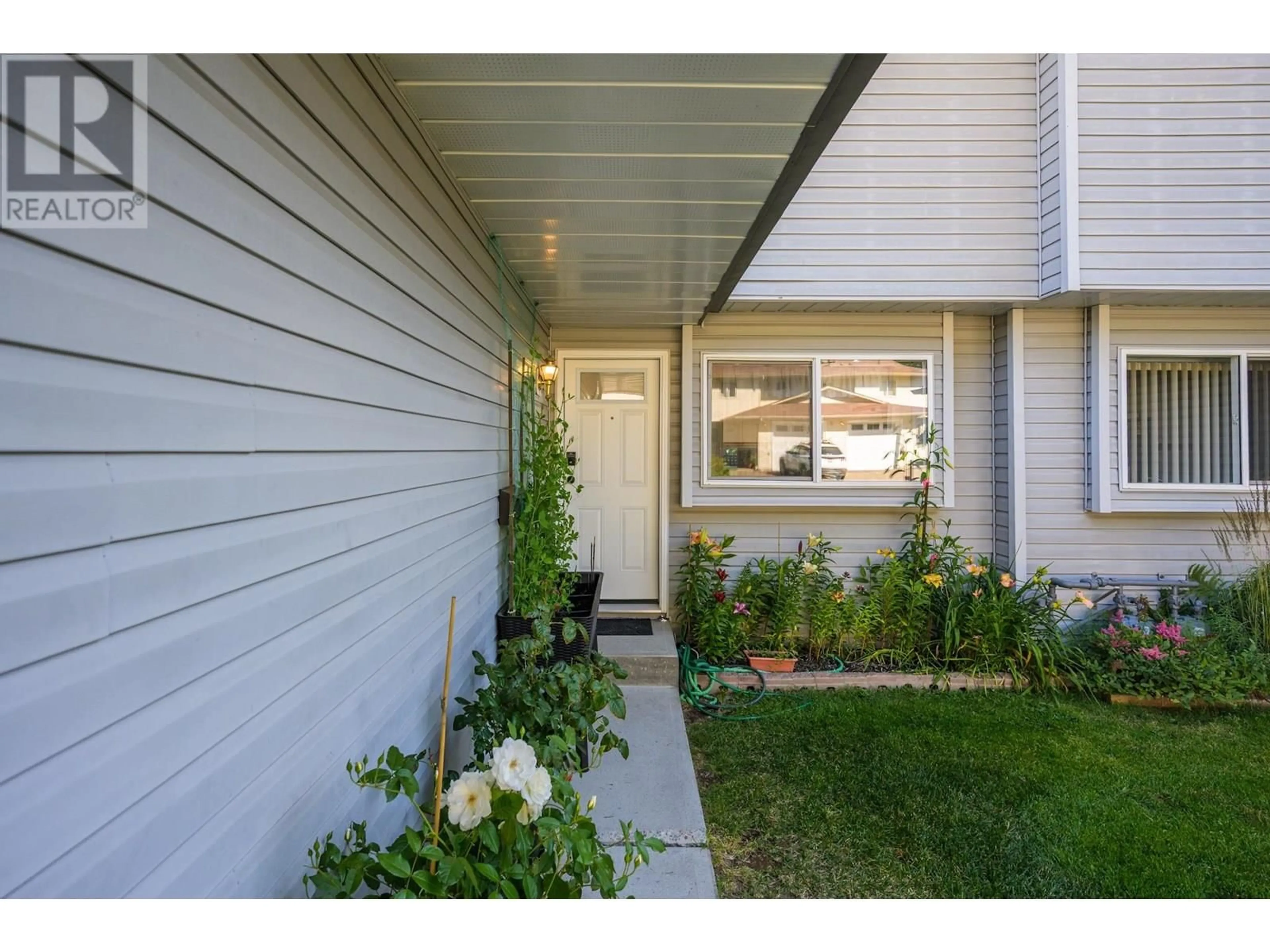Indoor entryway for 108 - 3885 RICHET STREET, Prince George British Columbia V2K2J2