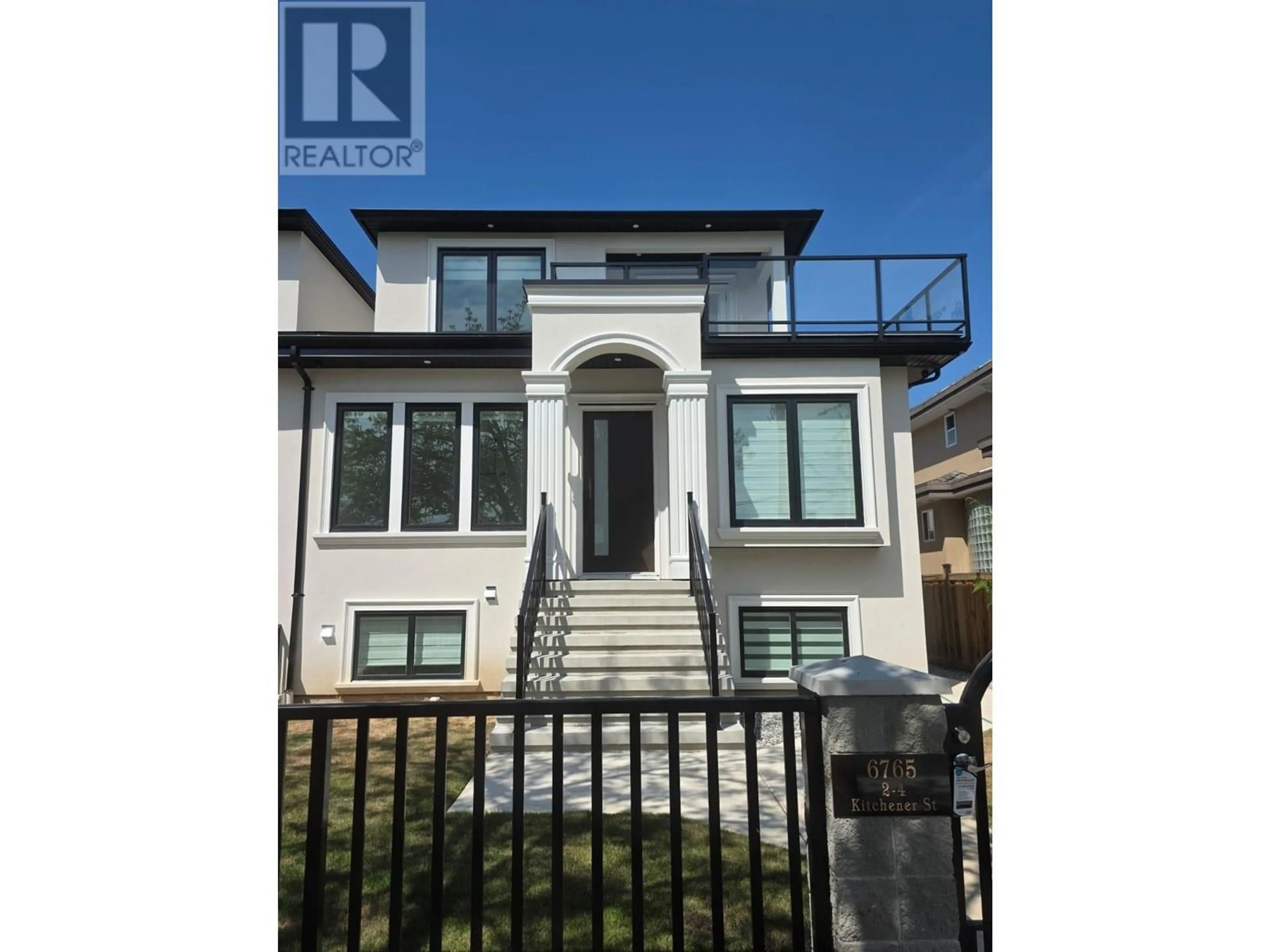 Unknown for 2 - 6765 KITCHENER STREET, Burnaby British Columbia V5B2J8