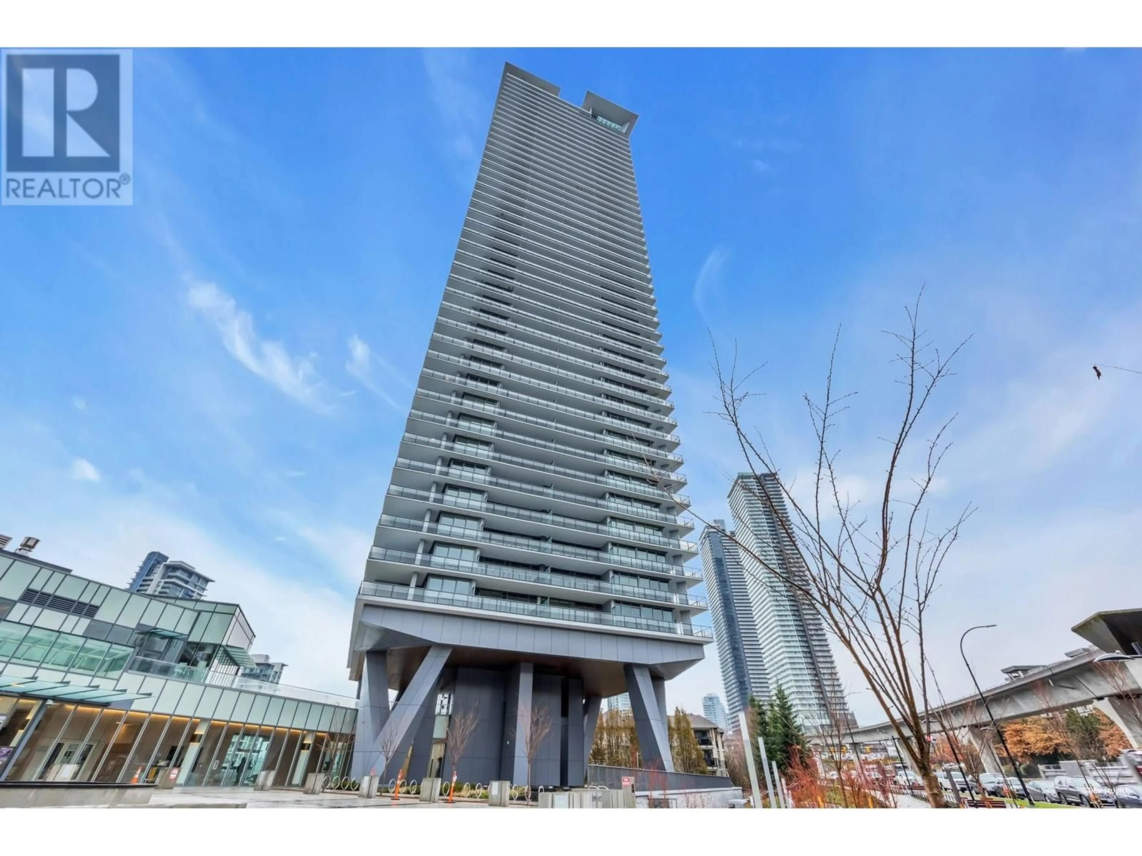 Indoor foyer for 3006 - 4720 LOUGHEED HIGHWAY, Burnaby British Columbia V5C0M8
