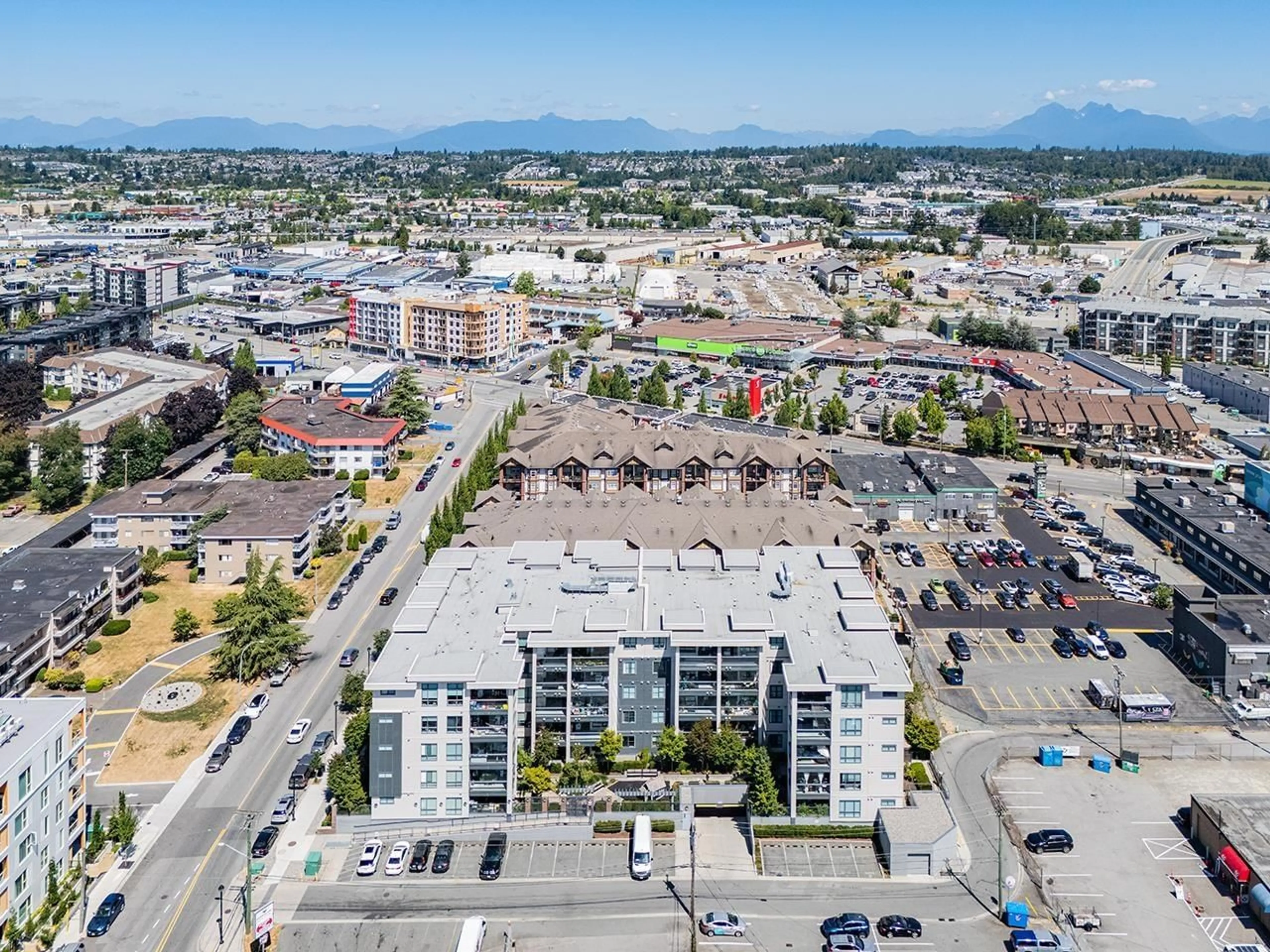 A pic from outside/outdoor area/front of a property/back of a property/a pic from drone, unknown for 418 - 5638 201A, Langley British Columbia V3A0L8