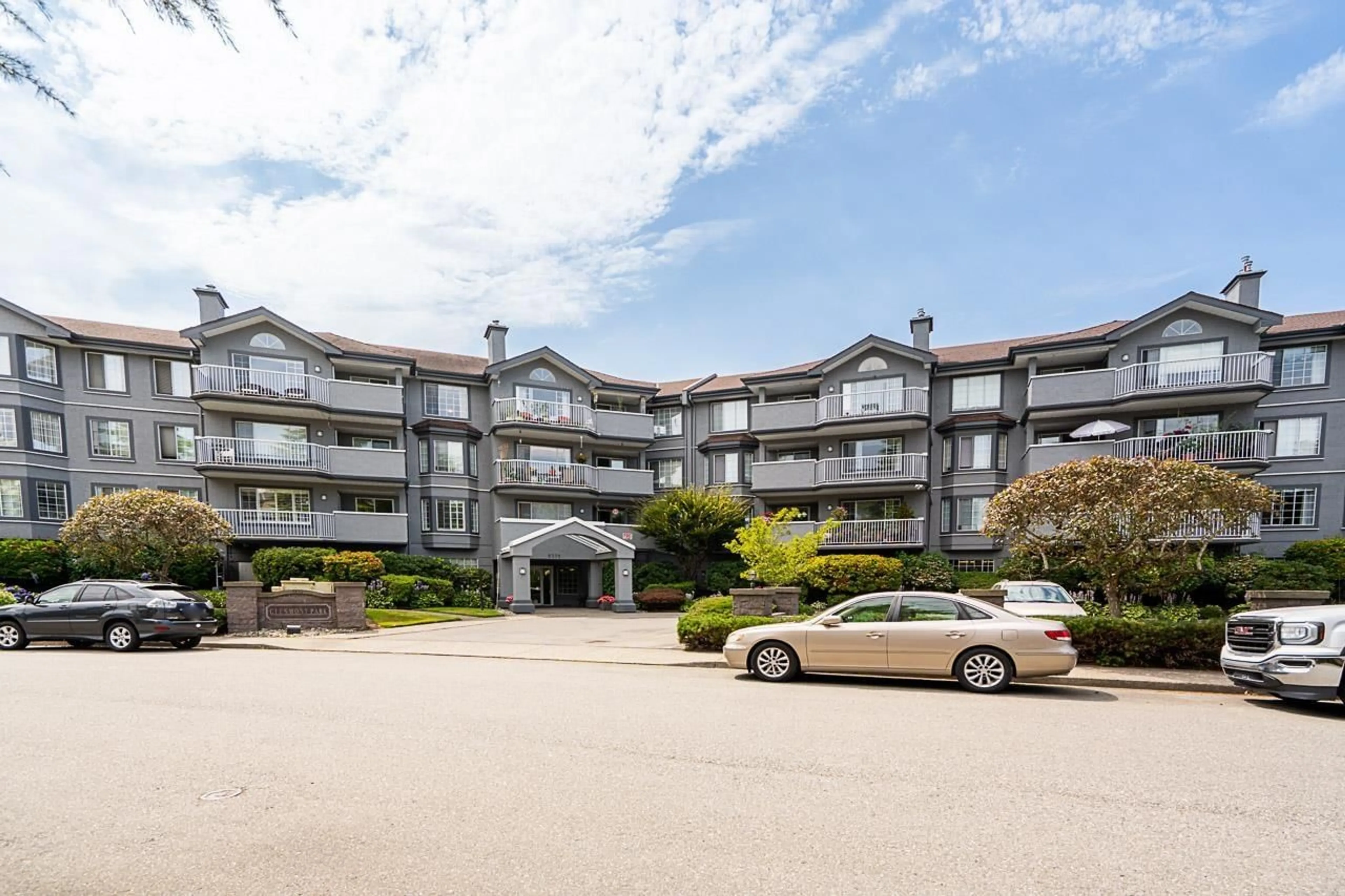 Patio, unknown for 303 - 5375 205, Langley British Columbia V3A7V7