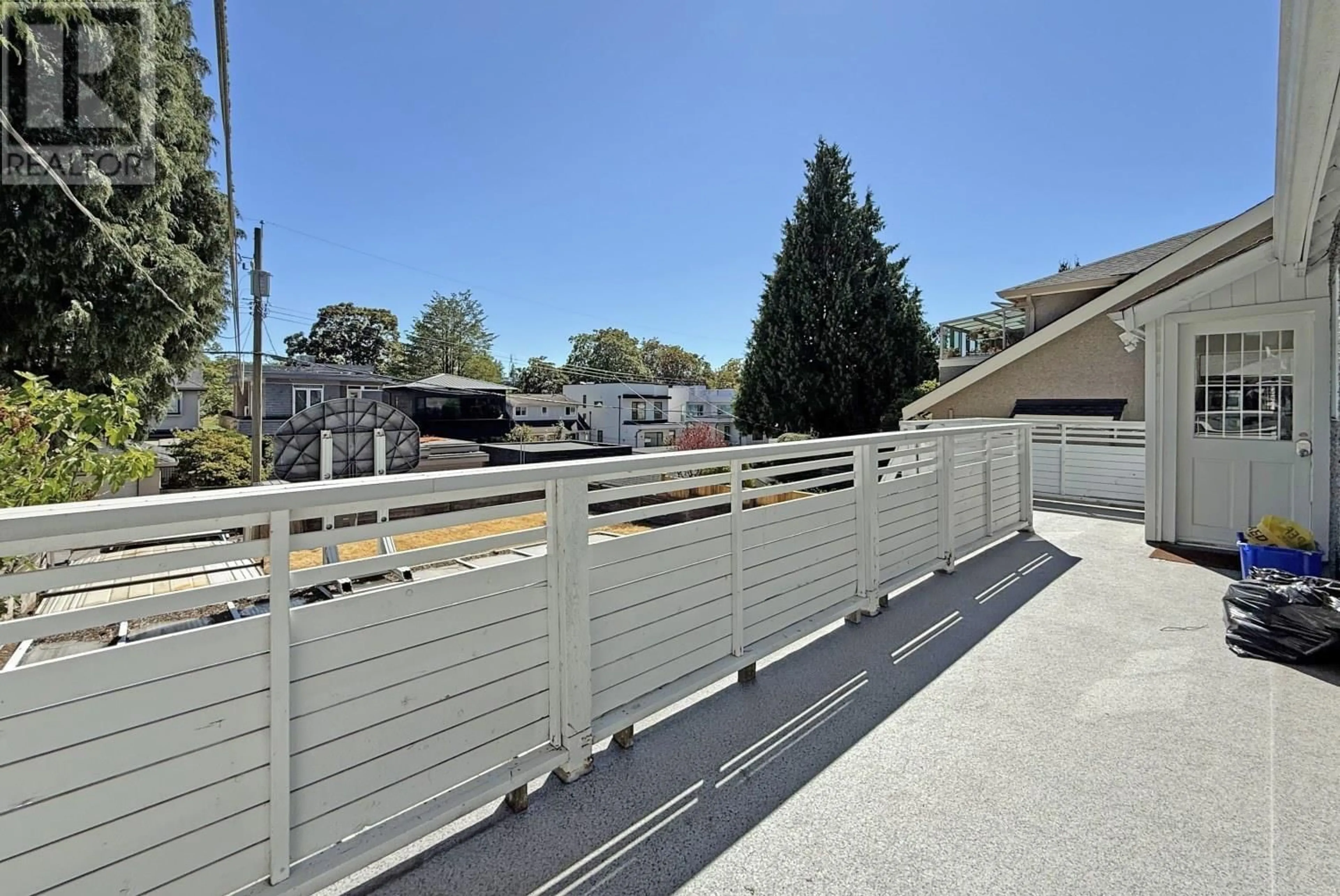 Patio, street for 3072 28TH AVENUE, Vancouver British Columbia V6L1X5