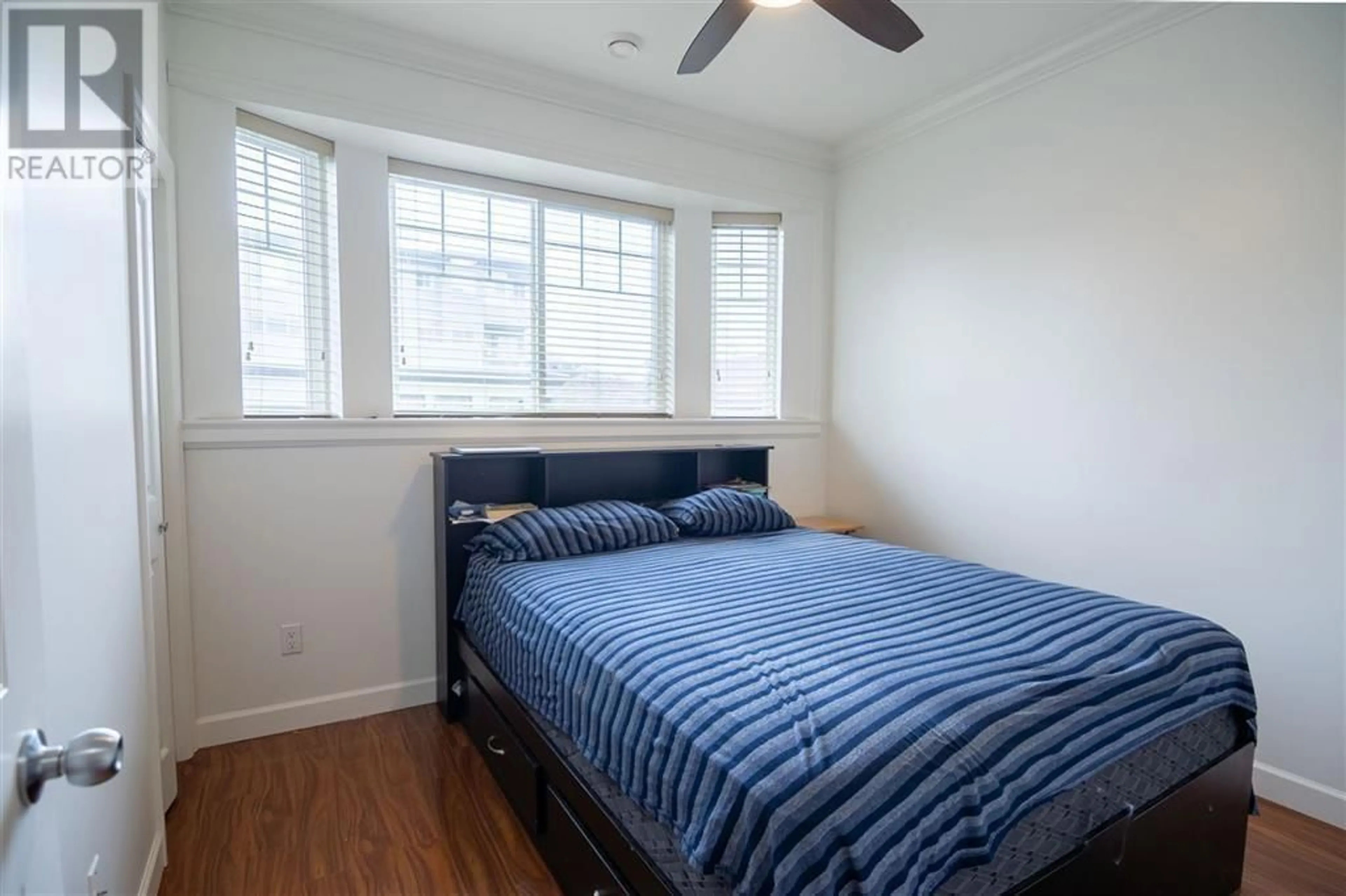 Bedroom with bed, unknown for 728 49TH AVENUE, Vancouver British Columbia V5W2H4