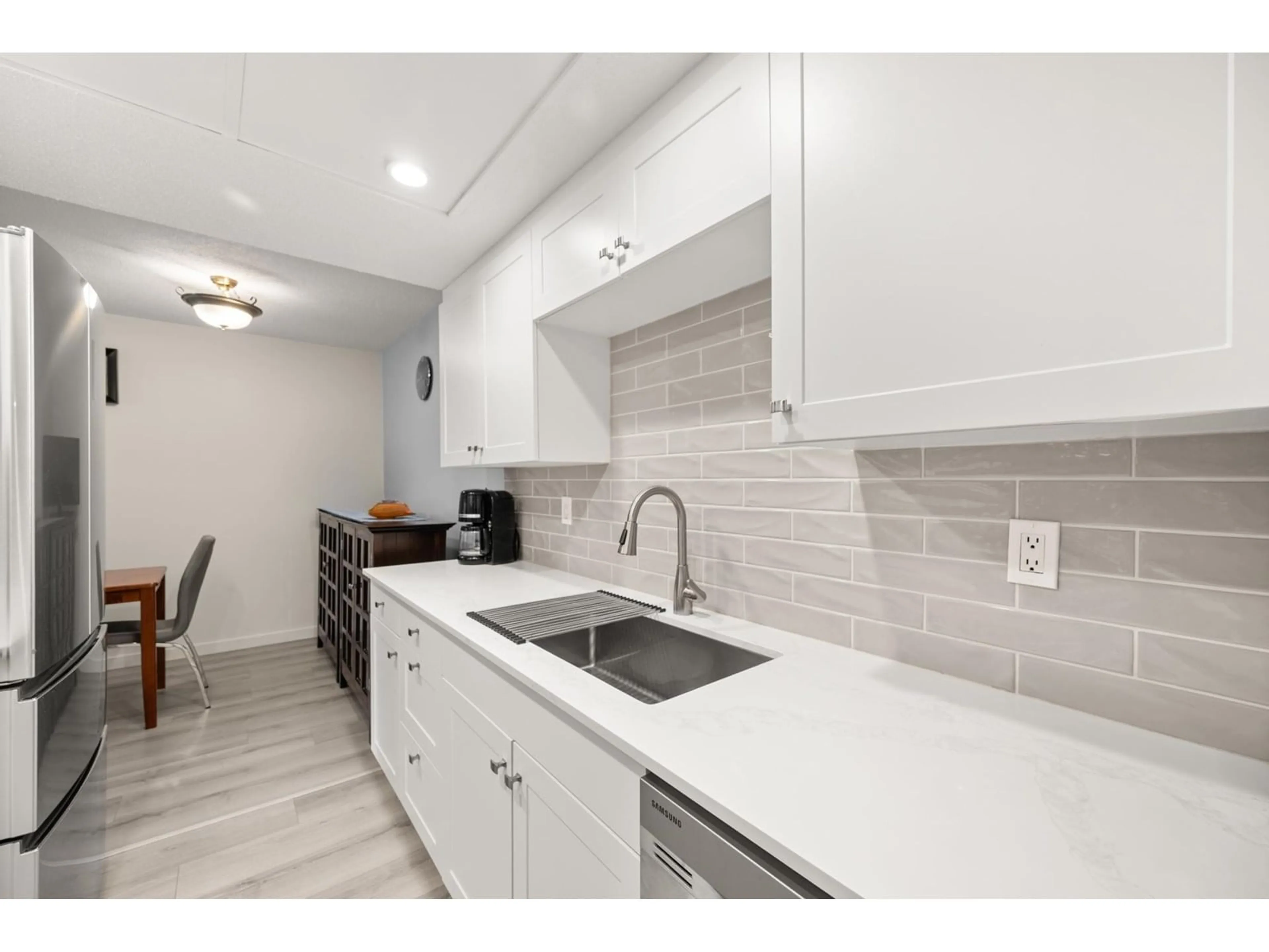 Standard kitchen, ceramic/tile floor for 104 - 1320 FIR, White Rock British Columbia V4B4B2
