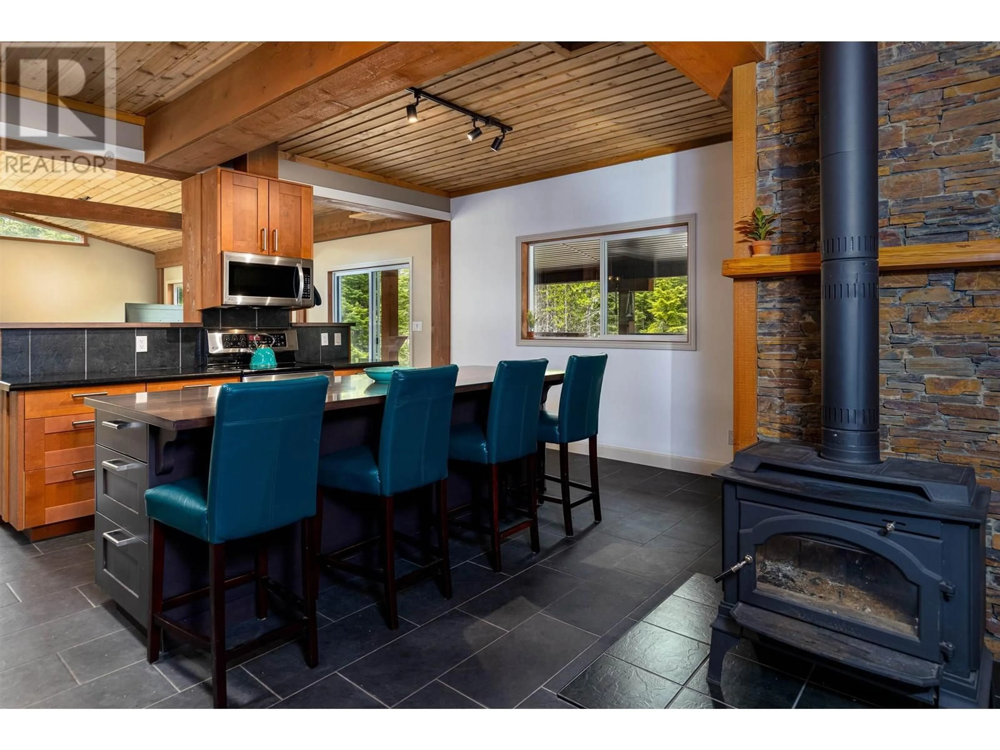 Open concept kitchen, ceramic/tile floor for 3074 EDGEWOOD DRIVE, Terrace British Columbia V8G0G5