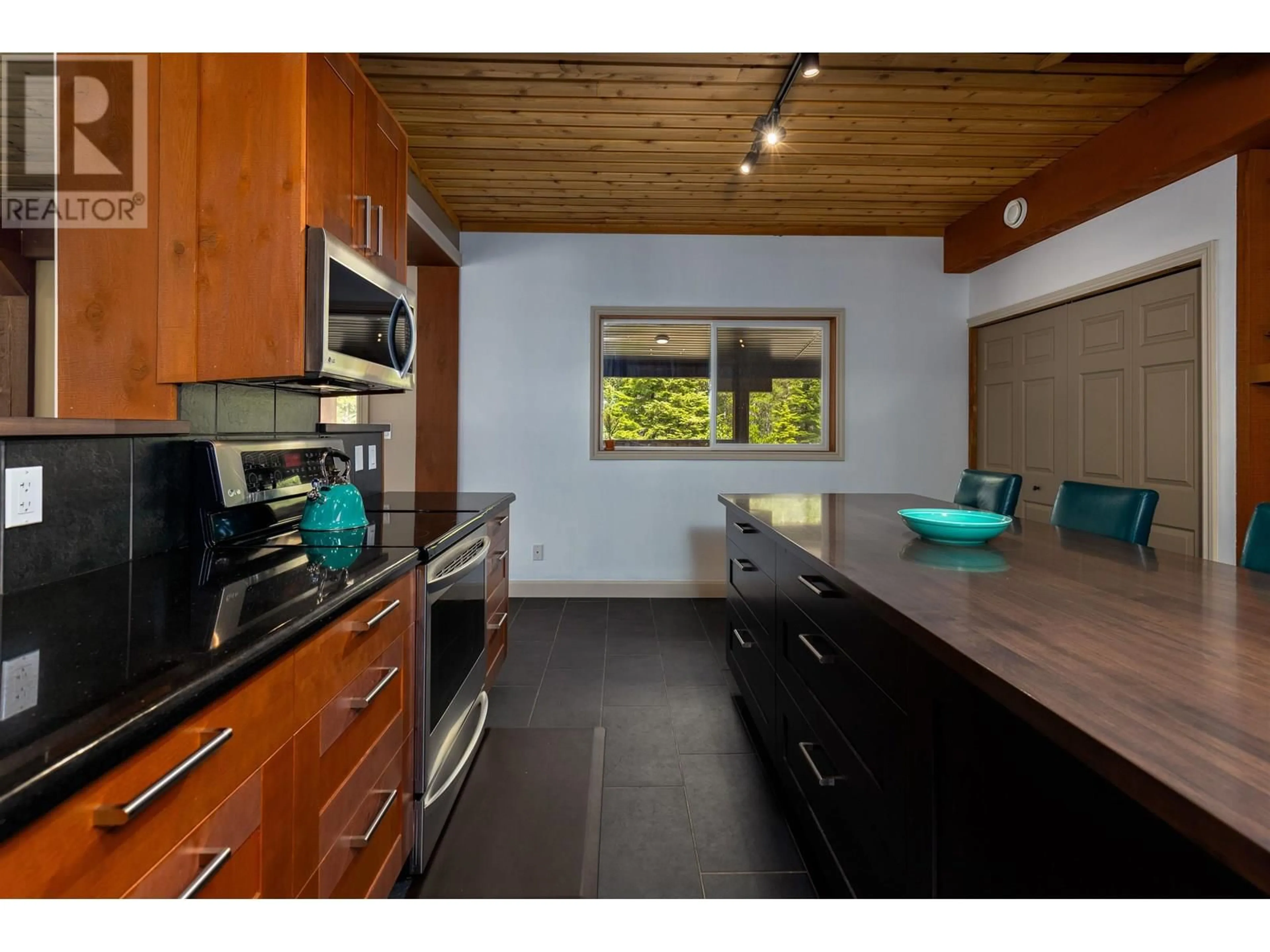 Open concept kitchen, unknown for 3074 EDGEWOOD DRIVE, Terrace British Columbia V8G0G5