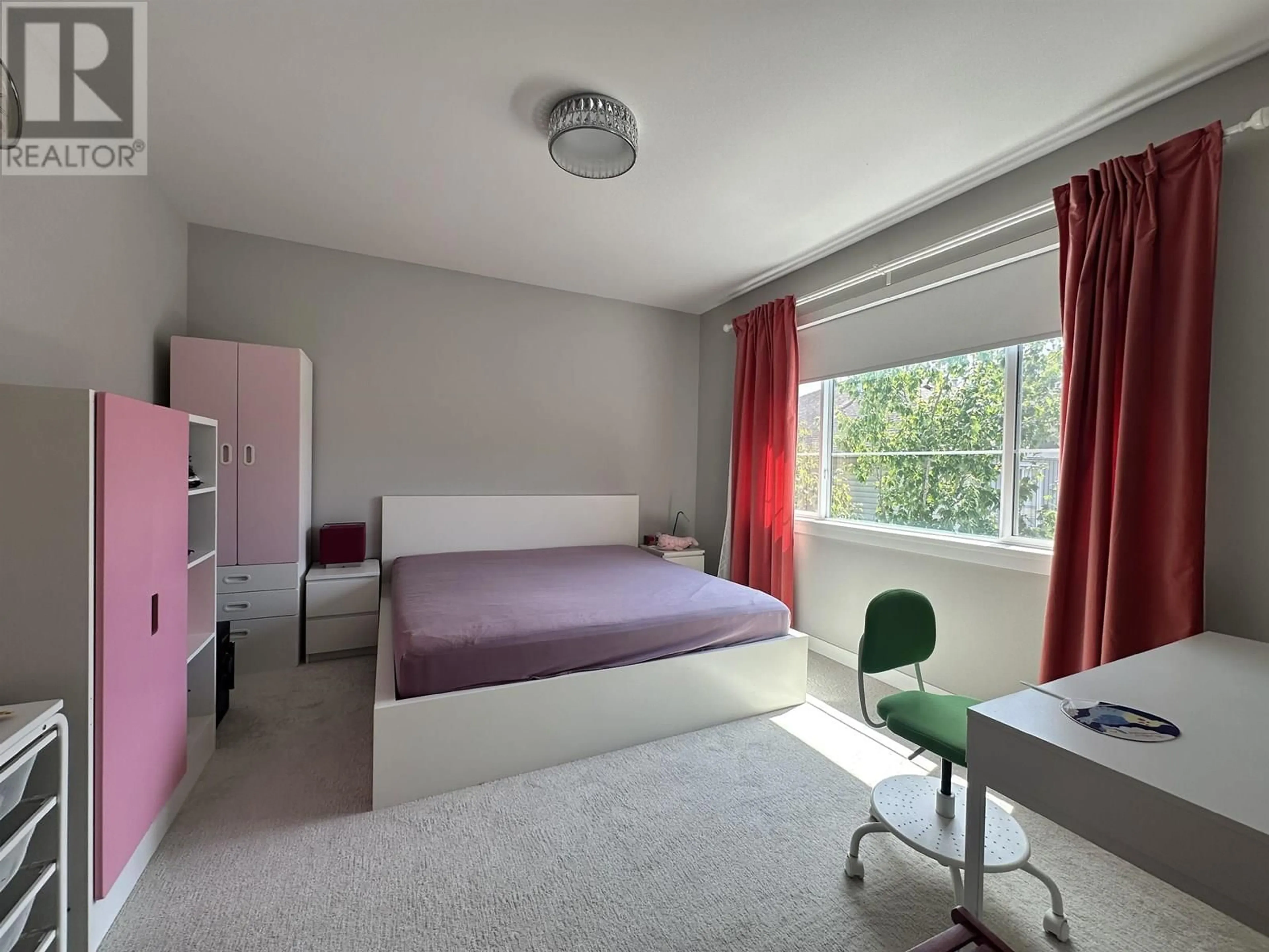 A pic of a room for 32 - 7180 LECHOW STREET, Richmond British Columbia V6Y0K9