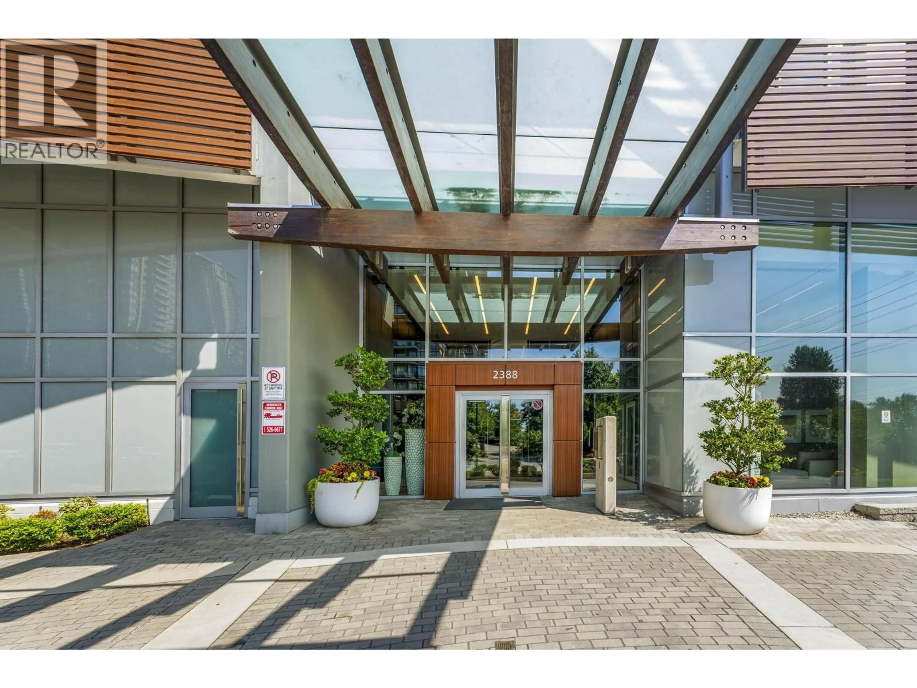Indoor foyer for 1607 - 2388 MADISON AVENUE, Burnaby British Columbia V5C0K8