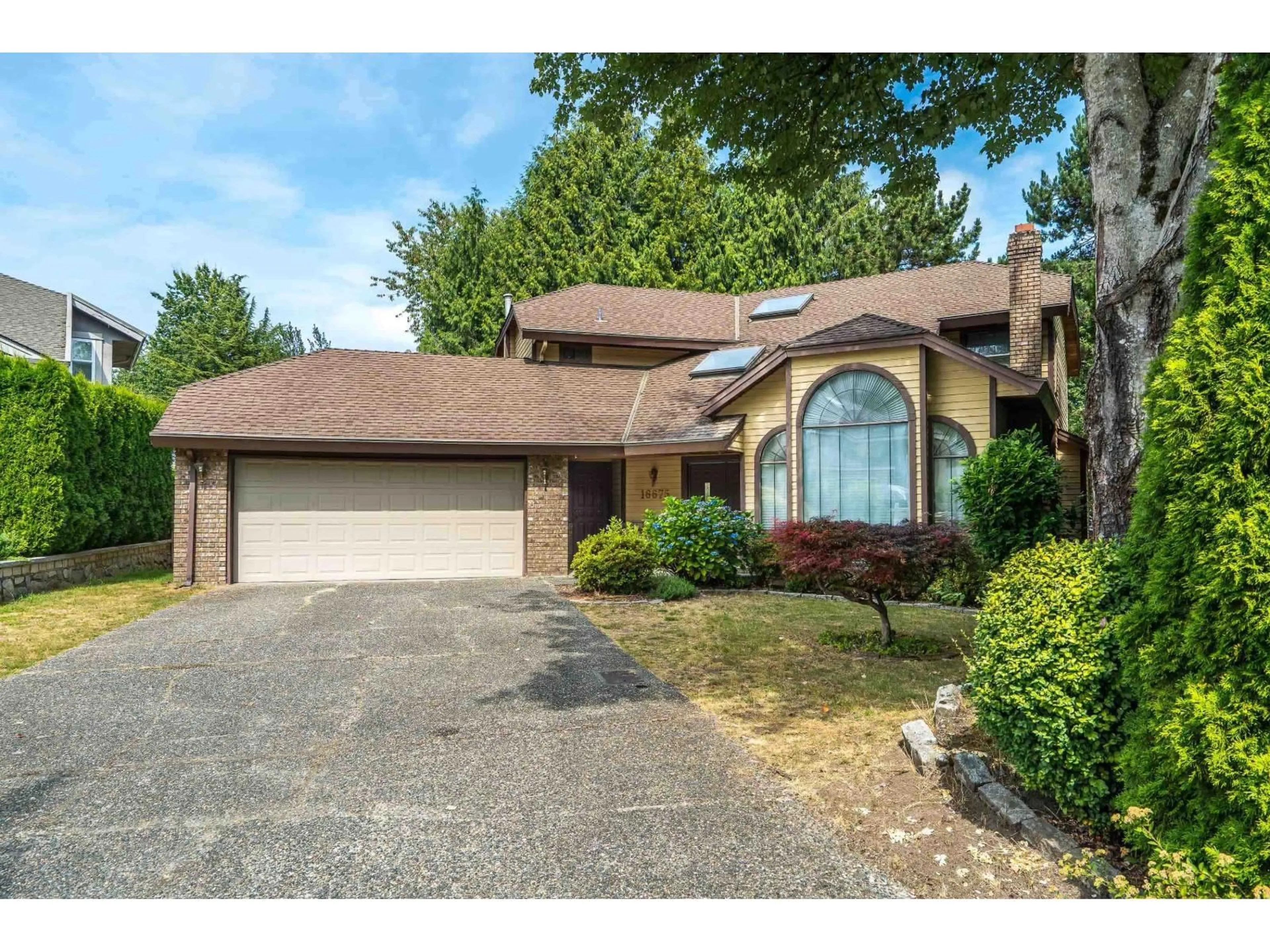 Unknown for 16675 MAPLETREE, Surrey British Columbia V4N1V9