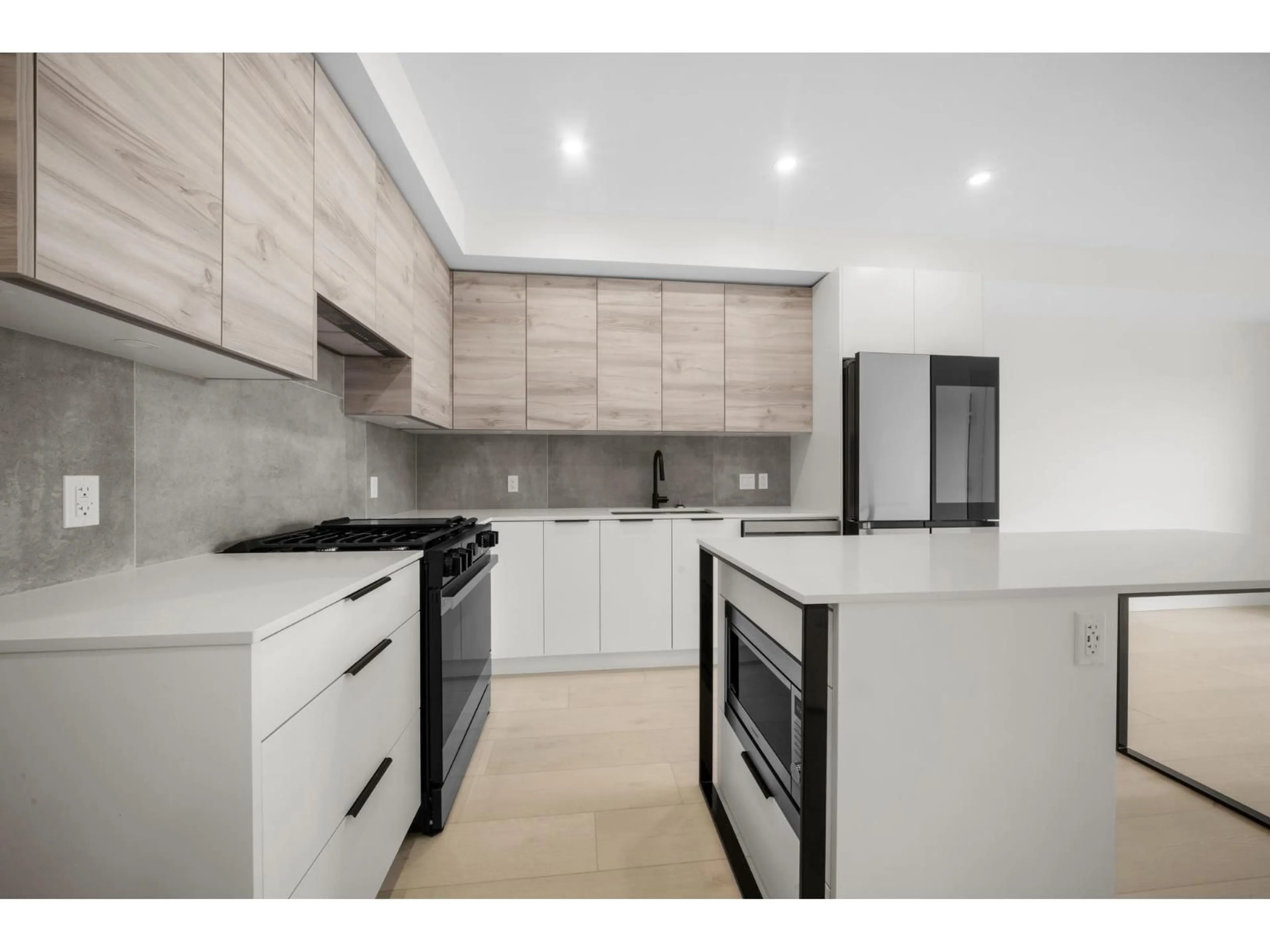 Unknown for 507 - 30490 CARDINAL, Abbotsford British Columbia V2T0C5