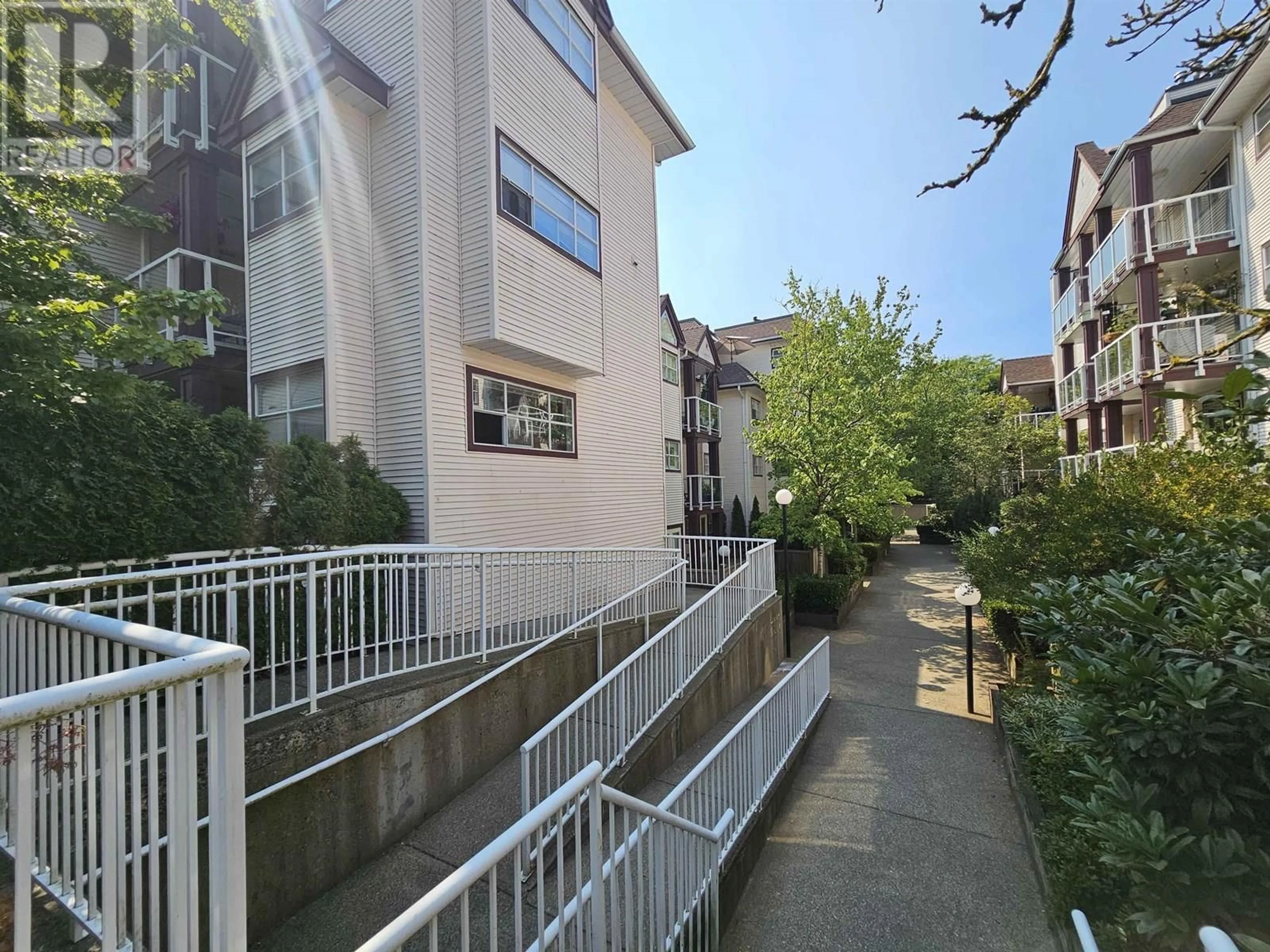 Unknown for 201 - 3680 RAE AVENUE, Vancouver British Columbia V5R2P5