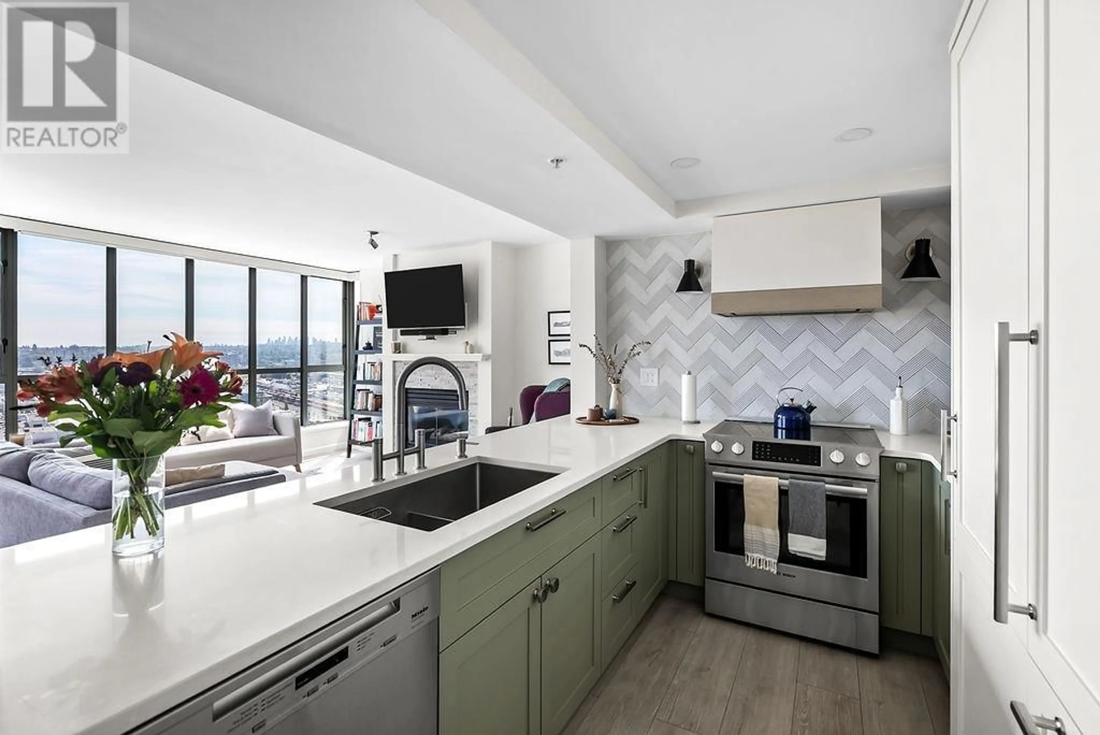 Contemporary kitchen, ceramic/tile floor for 2004 - 1188 QUEBEC STREET, Vancouver British Columbia V6A4B3