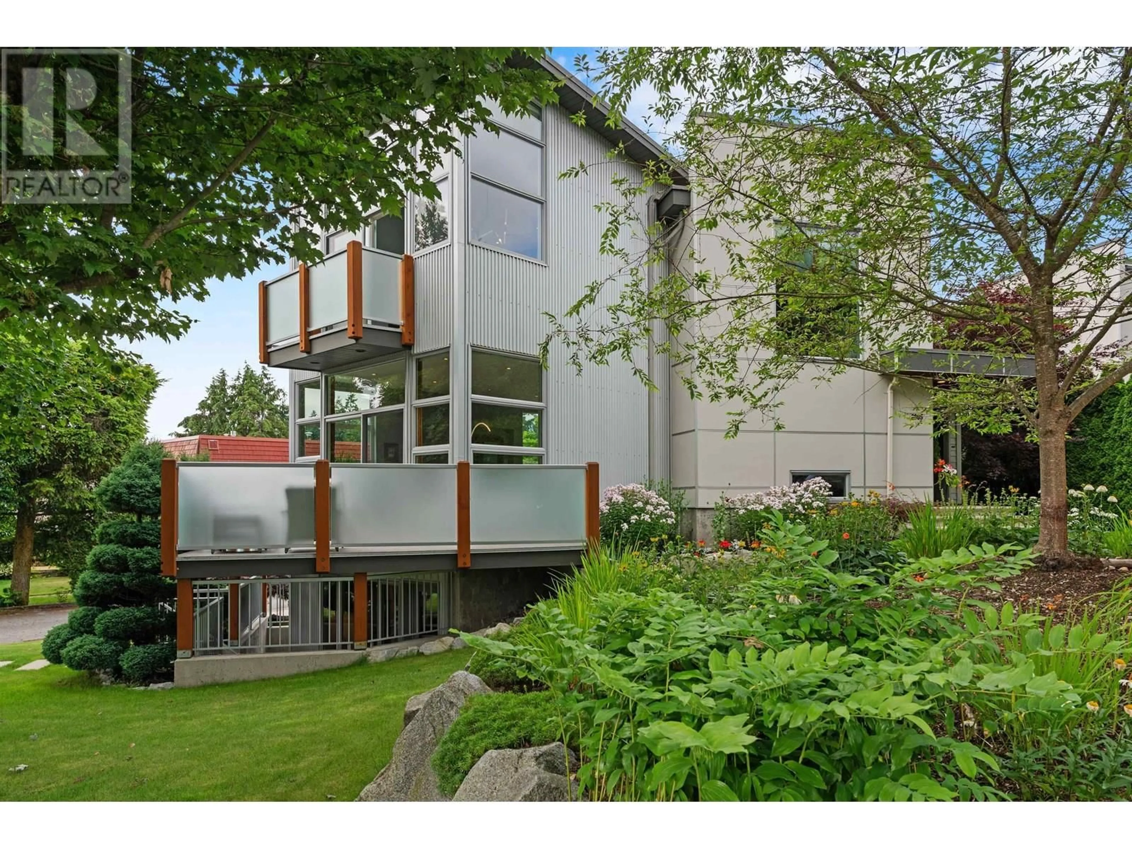 Unknown for 2005 LARSON ROAD, North Vancouver British Columbia V7M3A1