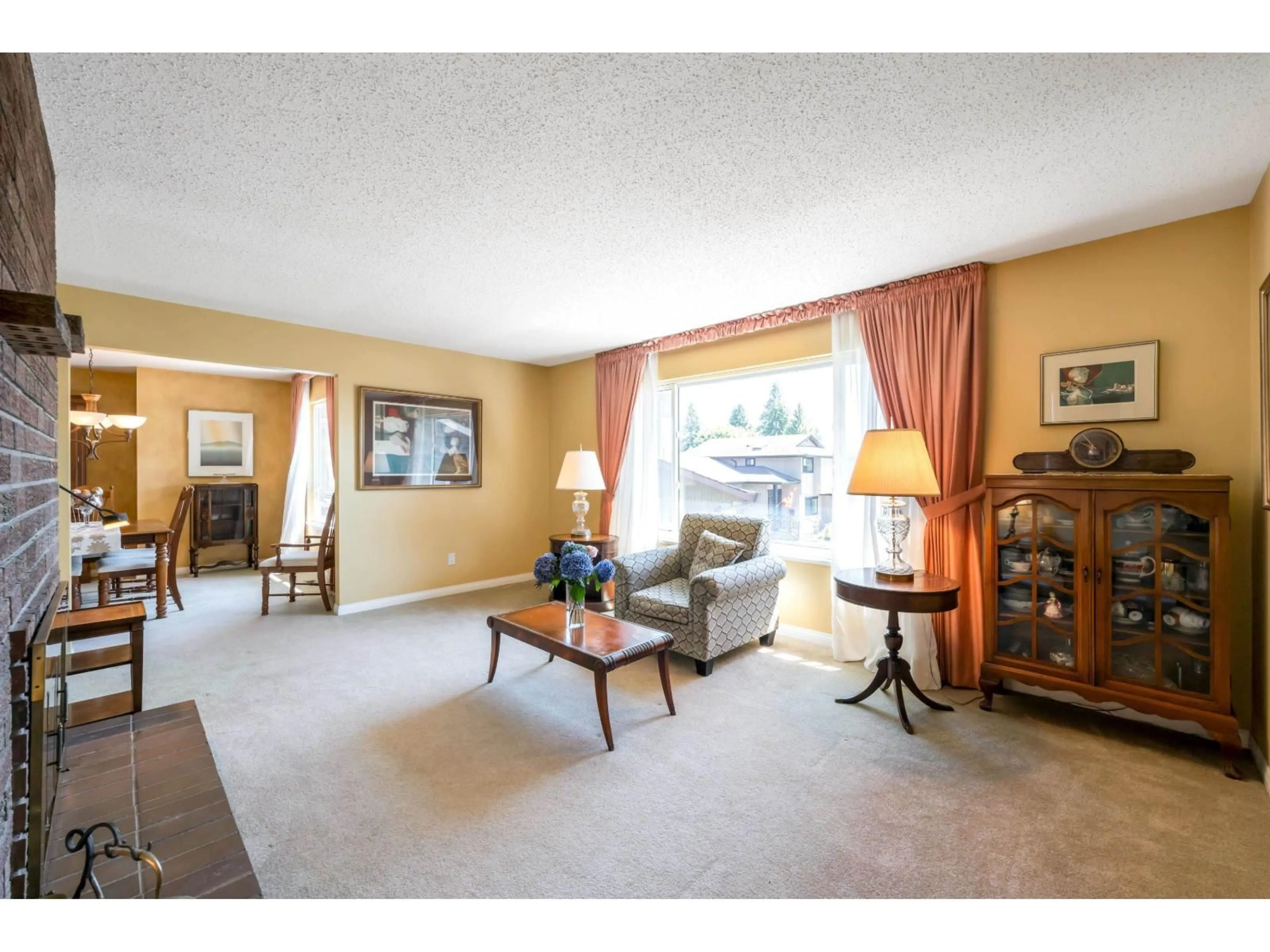 Living room with furniture, unknown for 7654 CARNABY, Delta British Columbia V4C7X2