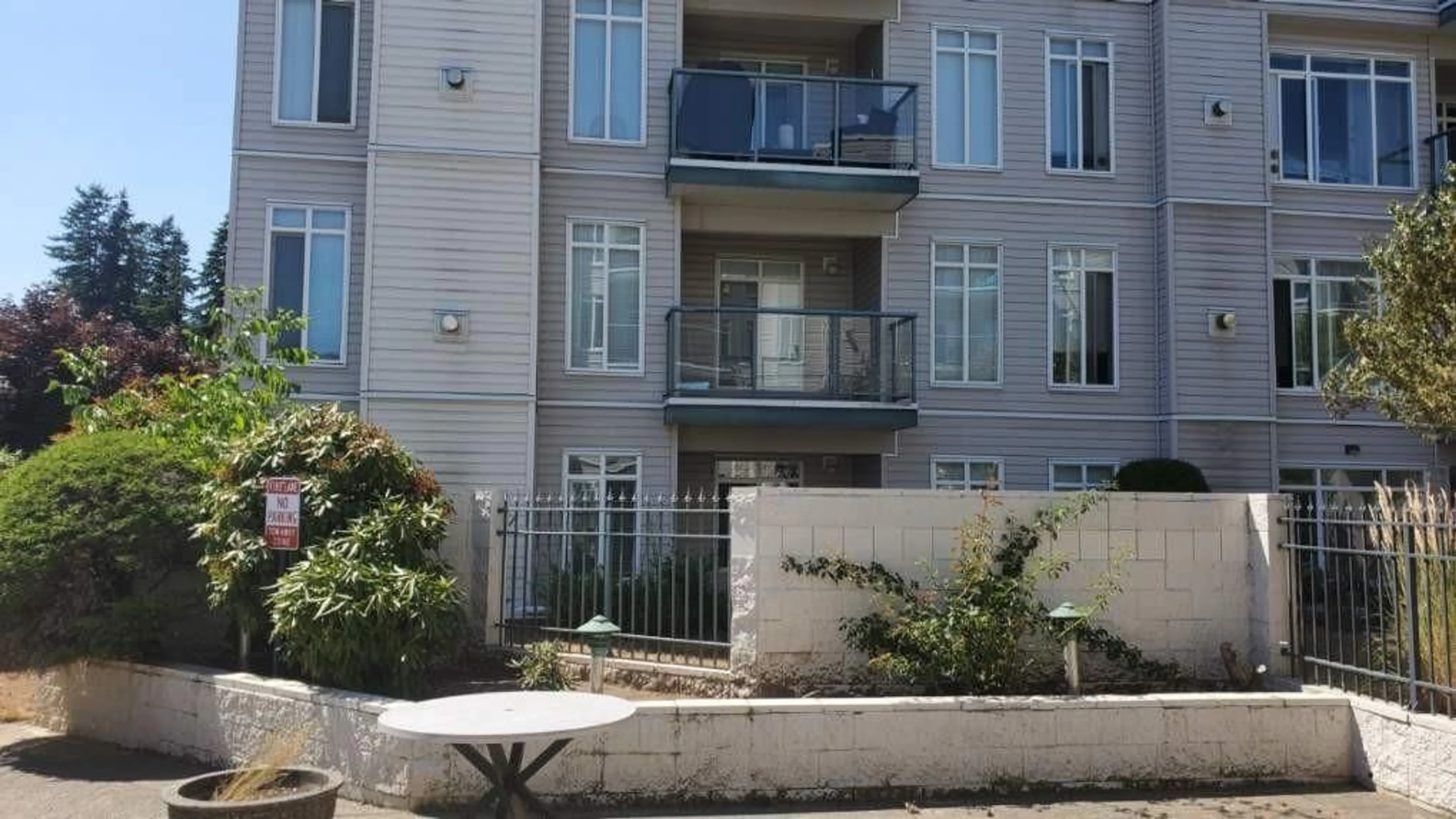 Balcony in the apartment, unknown for 204 - 32075 GEORGE FERGUSON, Abbotsford British Columbia V2T2K7