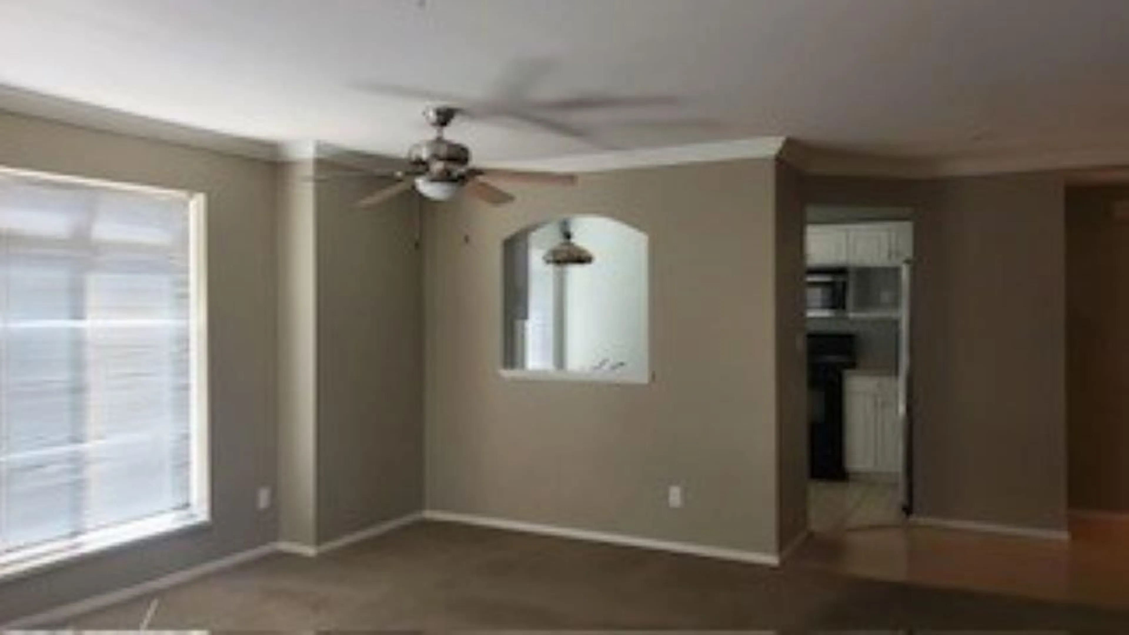 A pic of a room for 204 - 32075 GEORGE FERGUSON, Abbotsford British Columbia V2T2K7