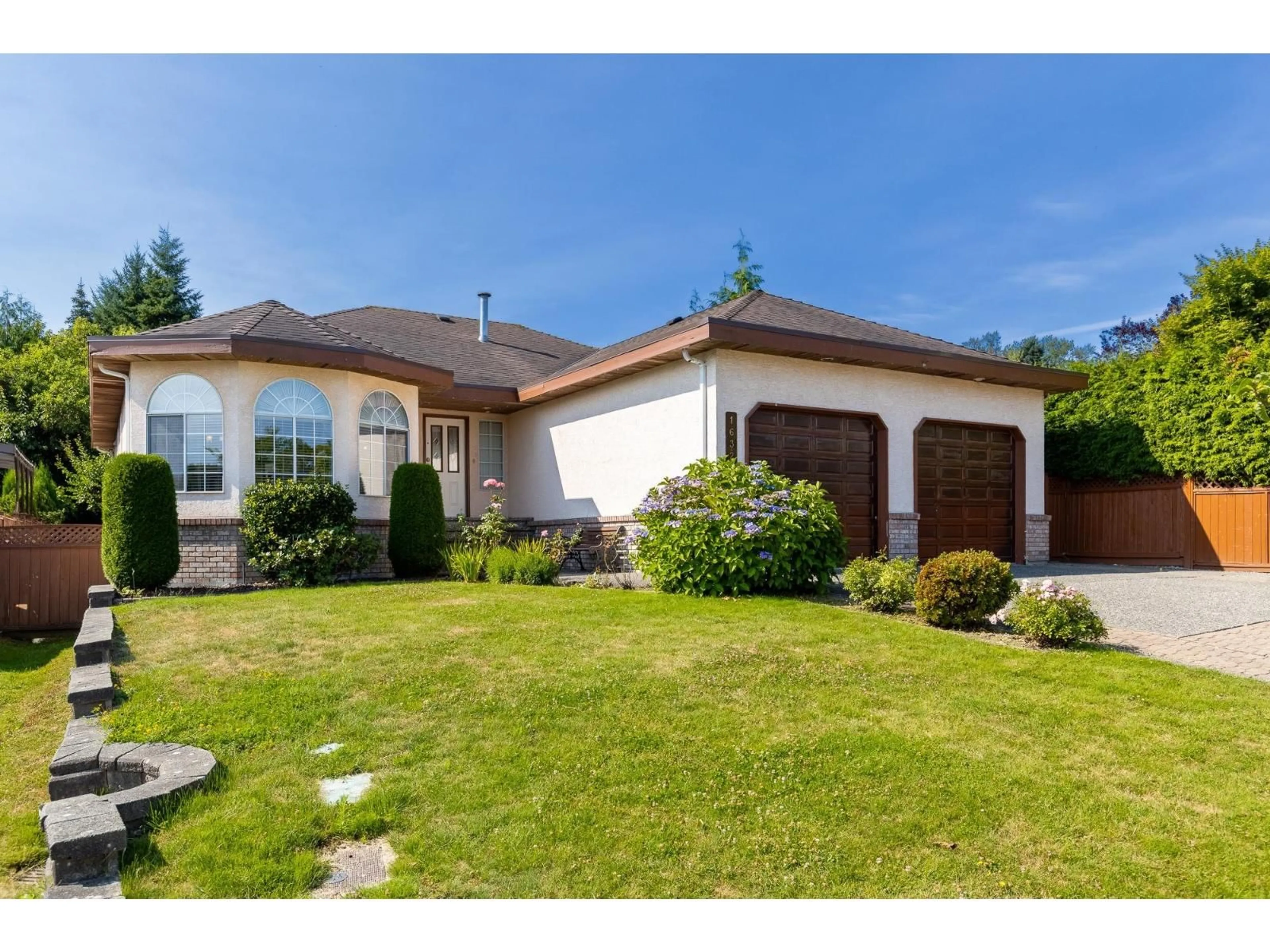 Home with vinyl exterior material, street for 16320 94, Surrey British Columbia V4N3C6