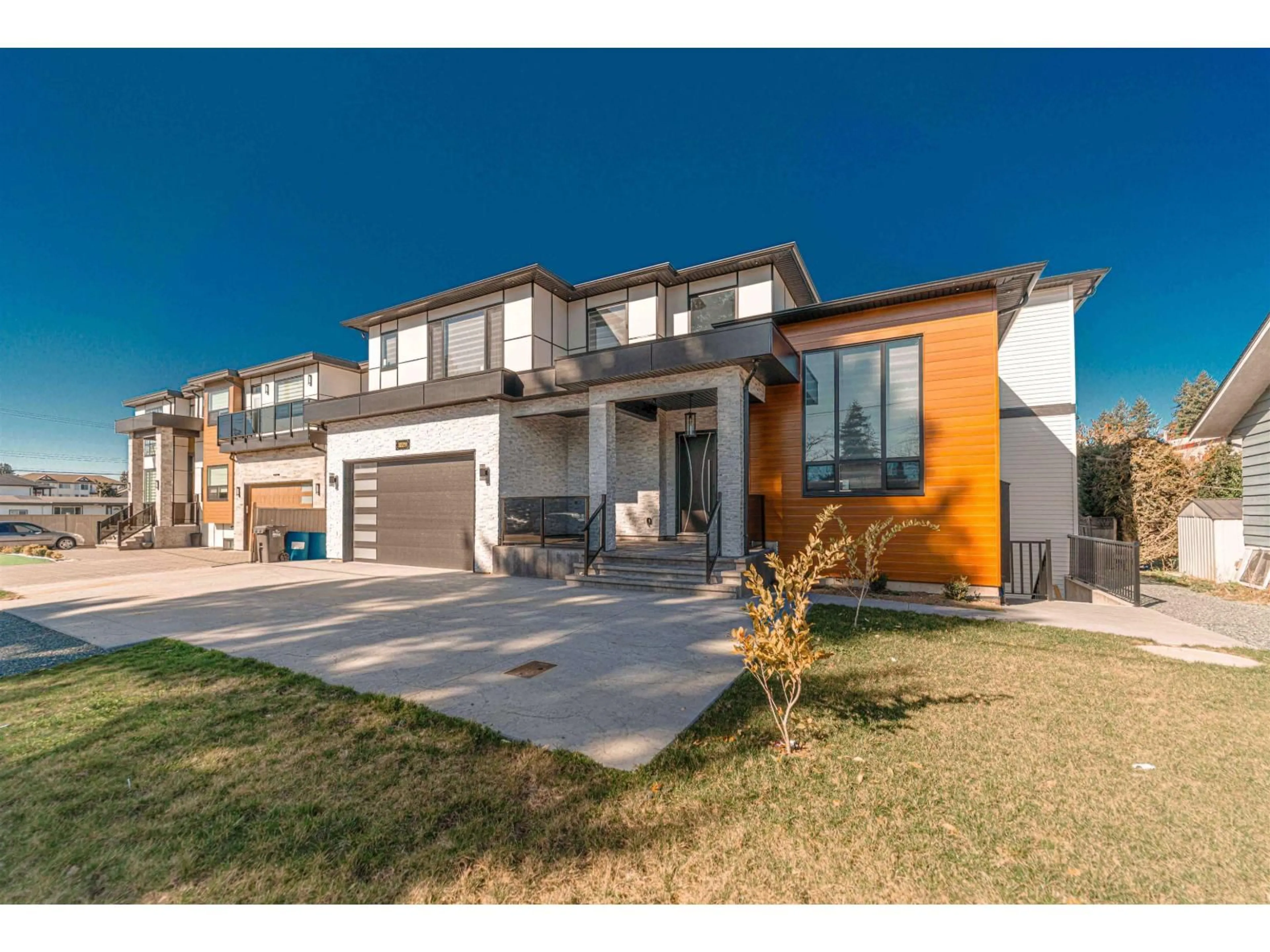 Home with brick exterior material, street for 32211 AUTUMN, Abbotsford British Columbia V2T1P4