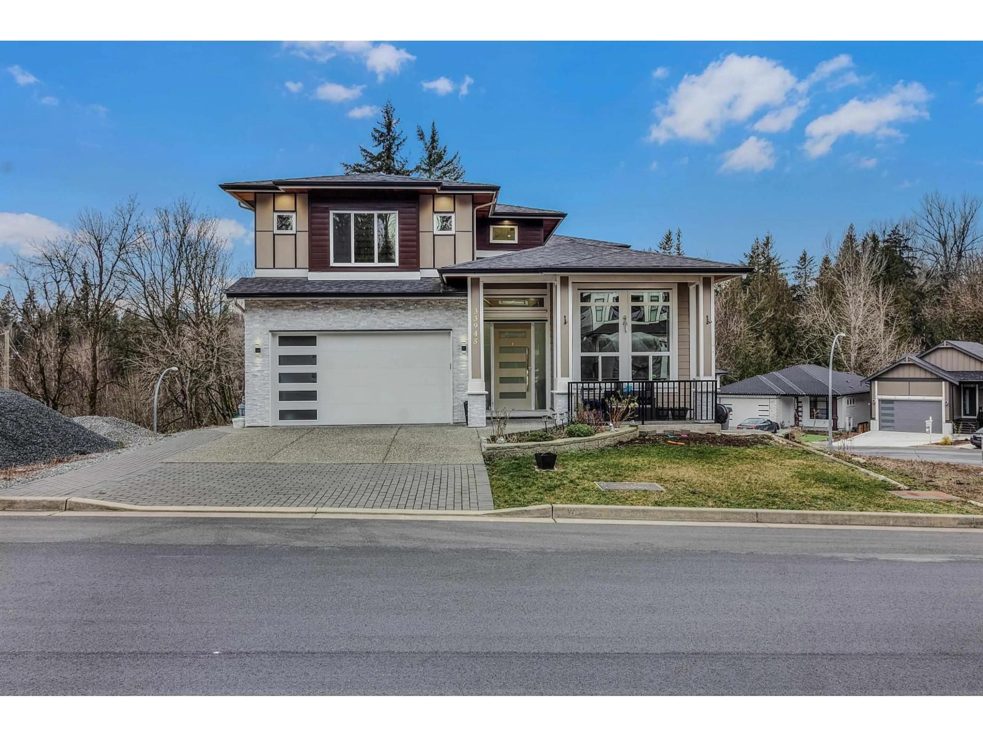 Home with brick exterior material, street for 33945 TOOLEY, Mission British Columbia V2V0G5