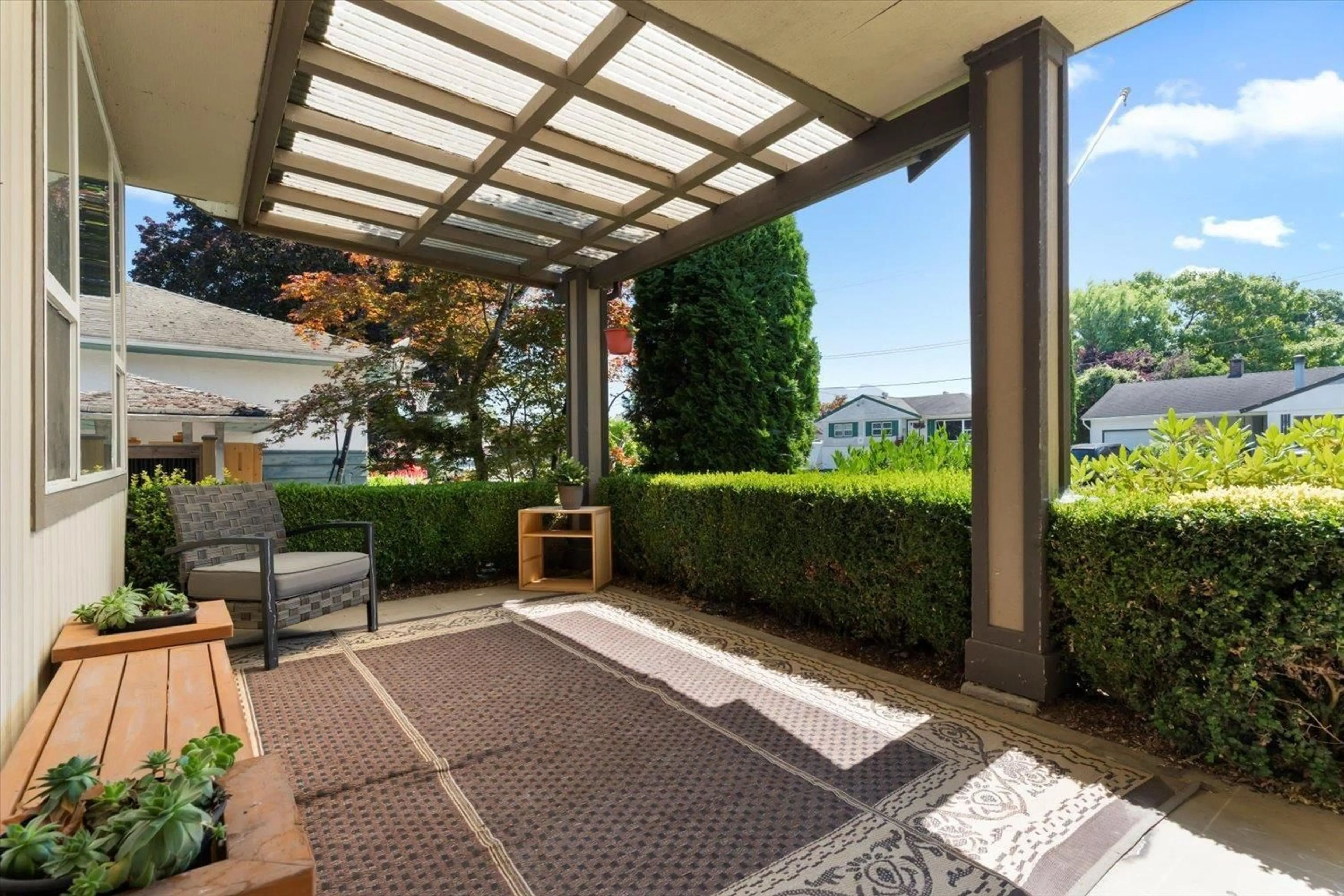Patio, street for 46535 CLAYTON AVENUE, Chilliwack British Columbia V2P2L6