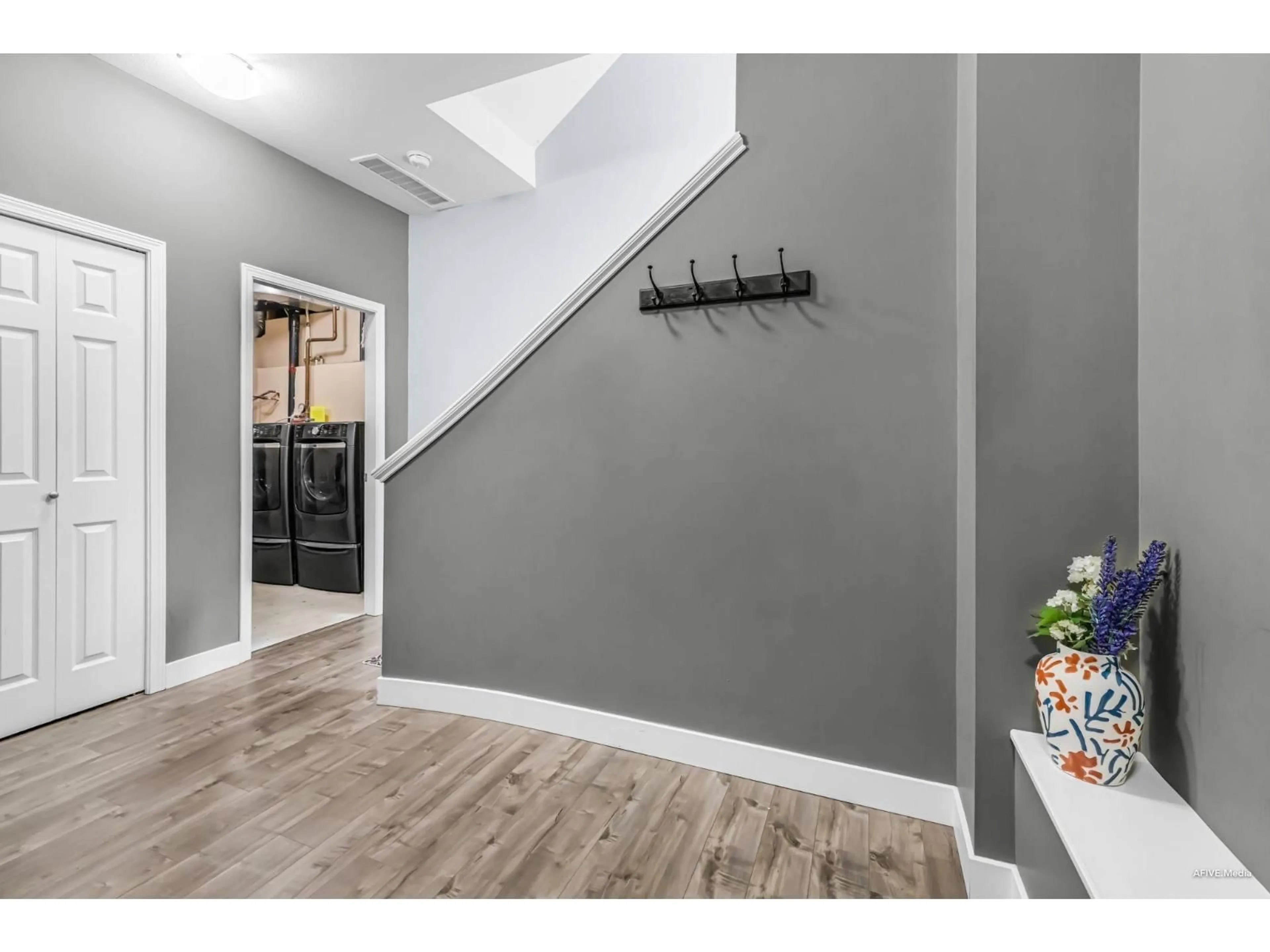 Indoor entryway for 43 - 11860 RIVER, Surrey British Columbia V3V2V7