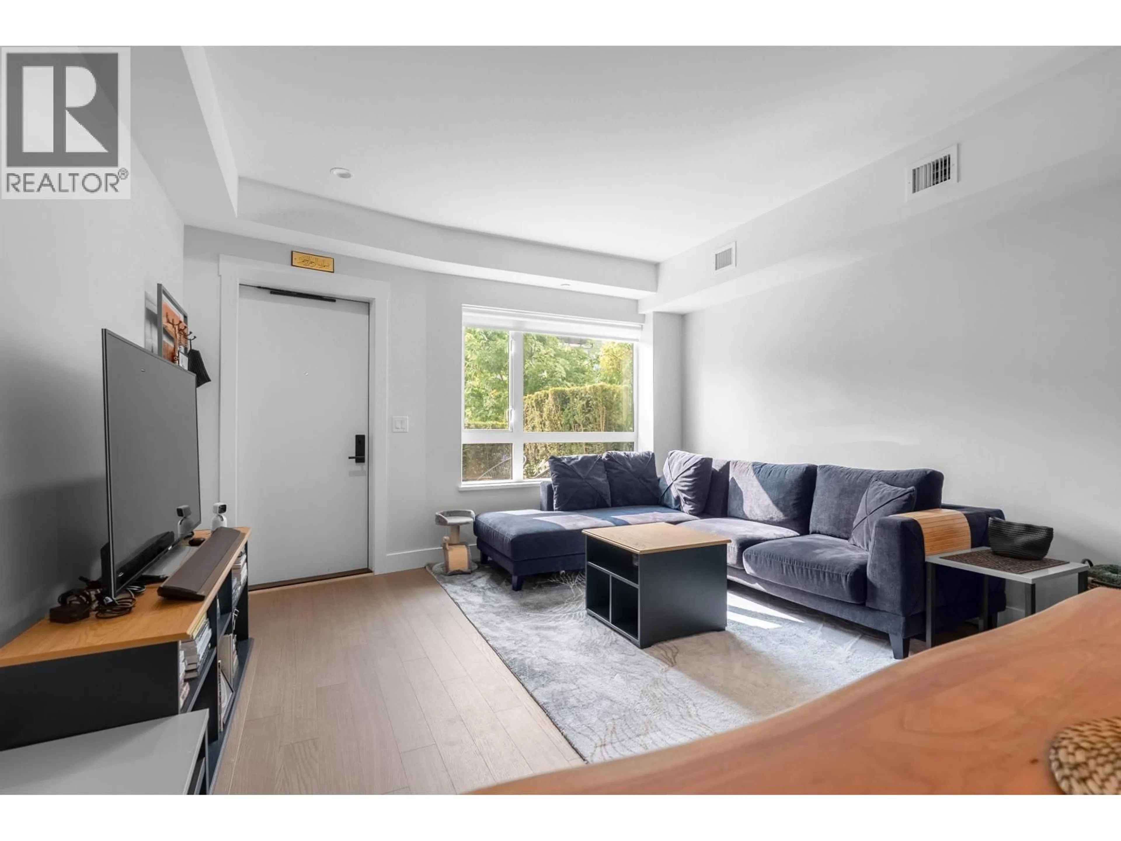 Living room with furniture, unknown for 106 - 12040 PLAZA STREET, Maple Ridge British Columbia V2X5X9