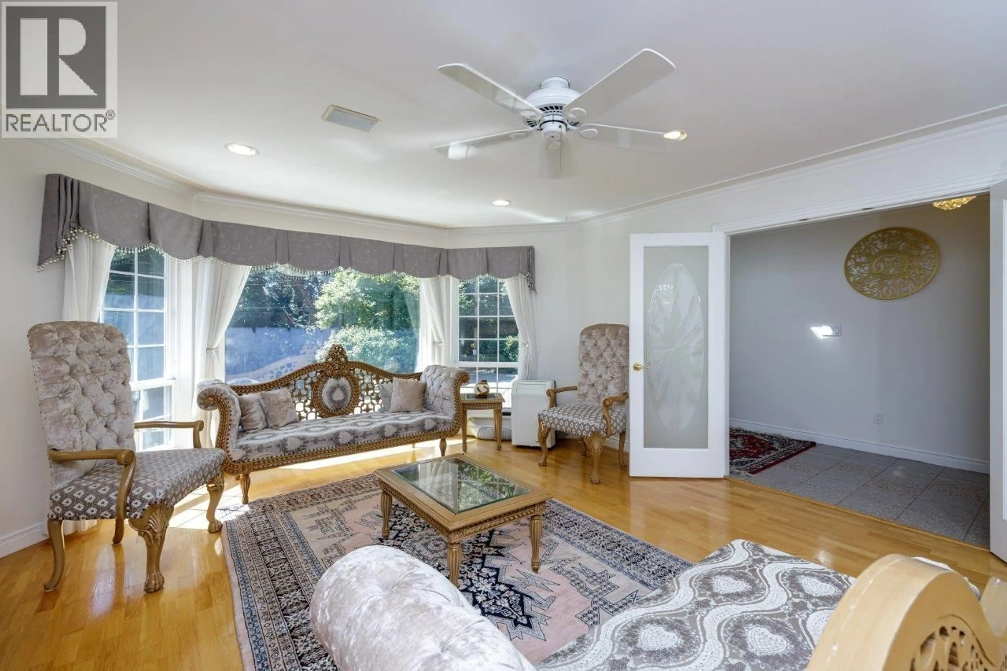 Living room with furniture, unknown for 1224 14TH STREET, North Vancouver British Columbia V7J1K2