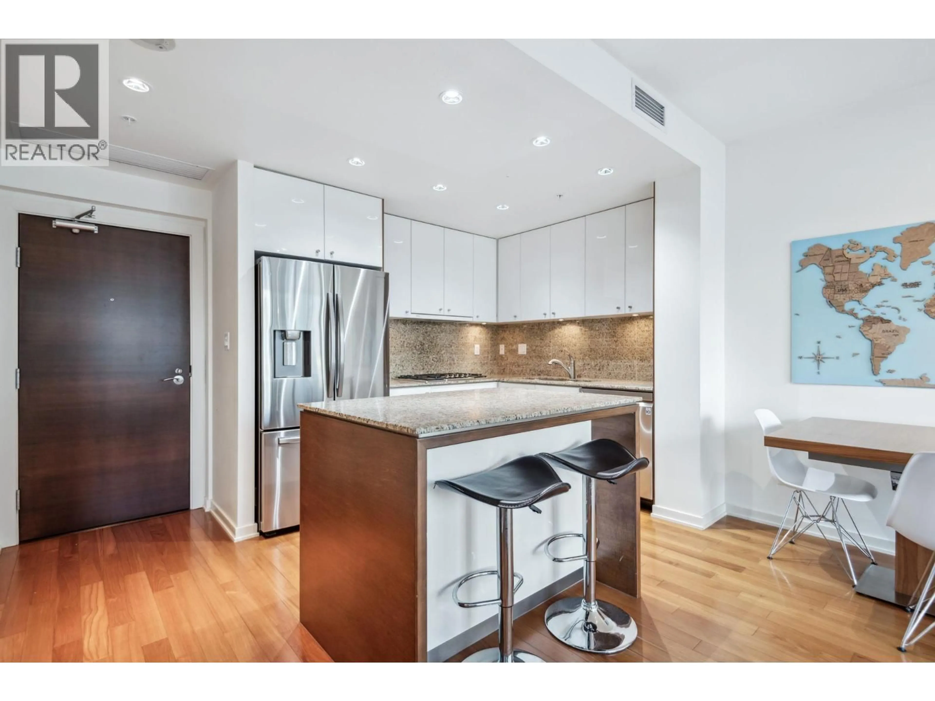 Open concept kitchen, unknown for 605 - 1005 BEACH AVENUE, Vancouver British Columbia V6E3W2