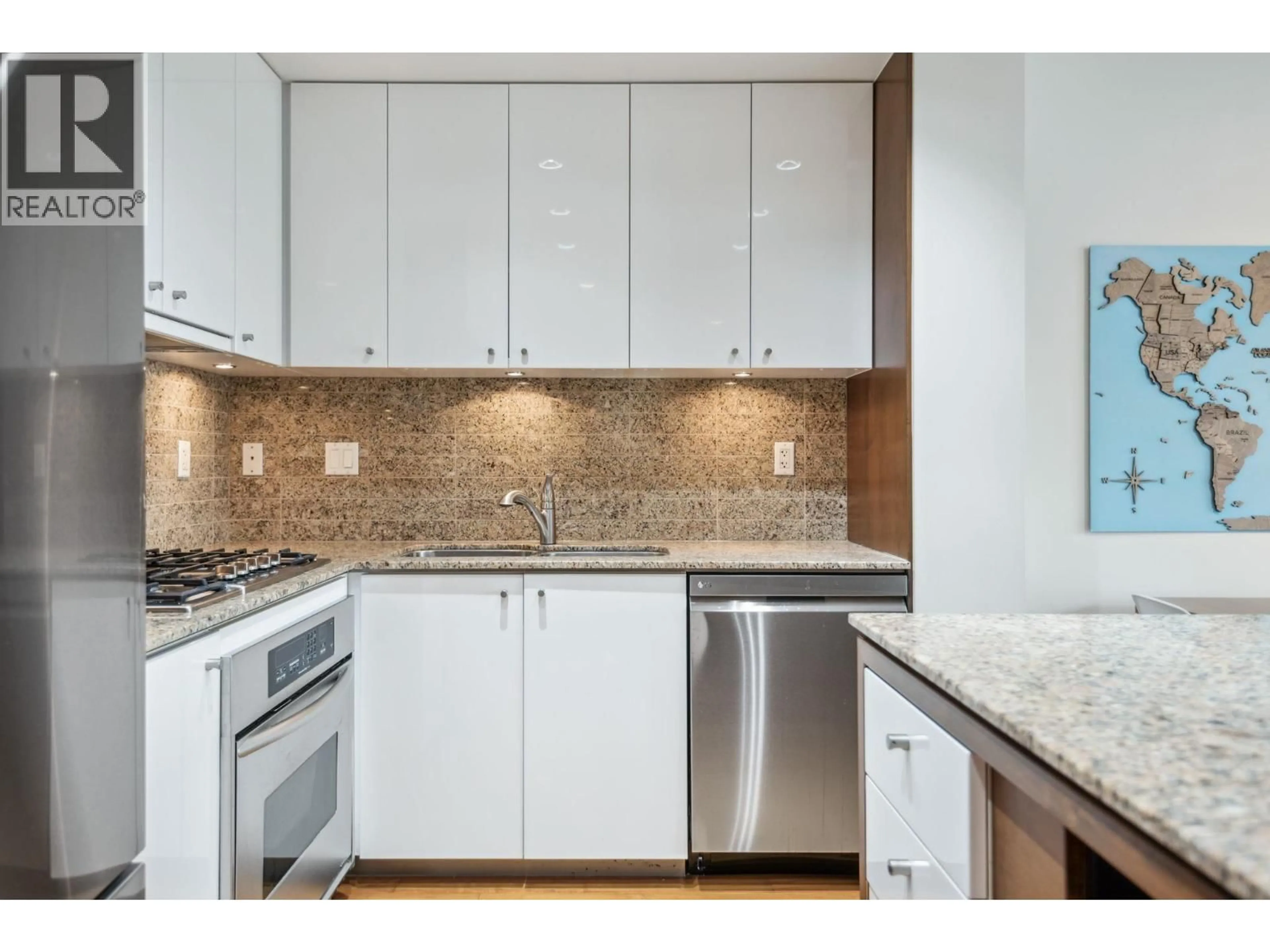 Contemporary kitchen, ceramic/tile floor for 605 - 1005 BEACH AVENUE, Vancouver British Columbia V6E3W2