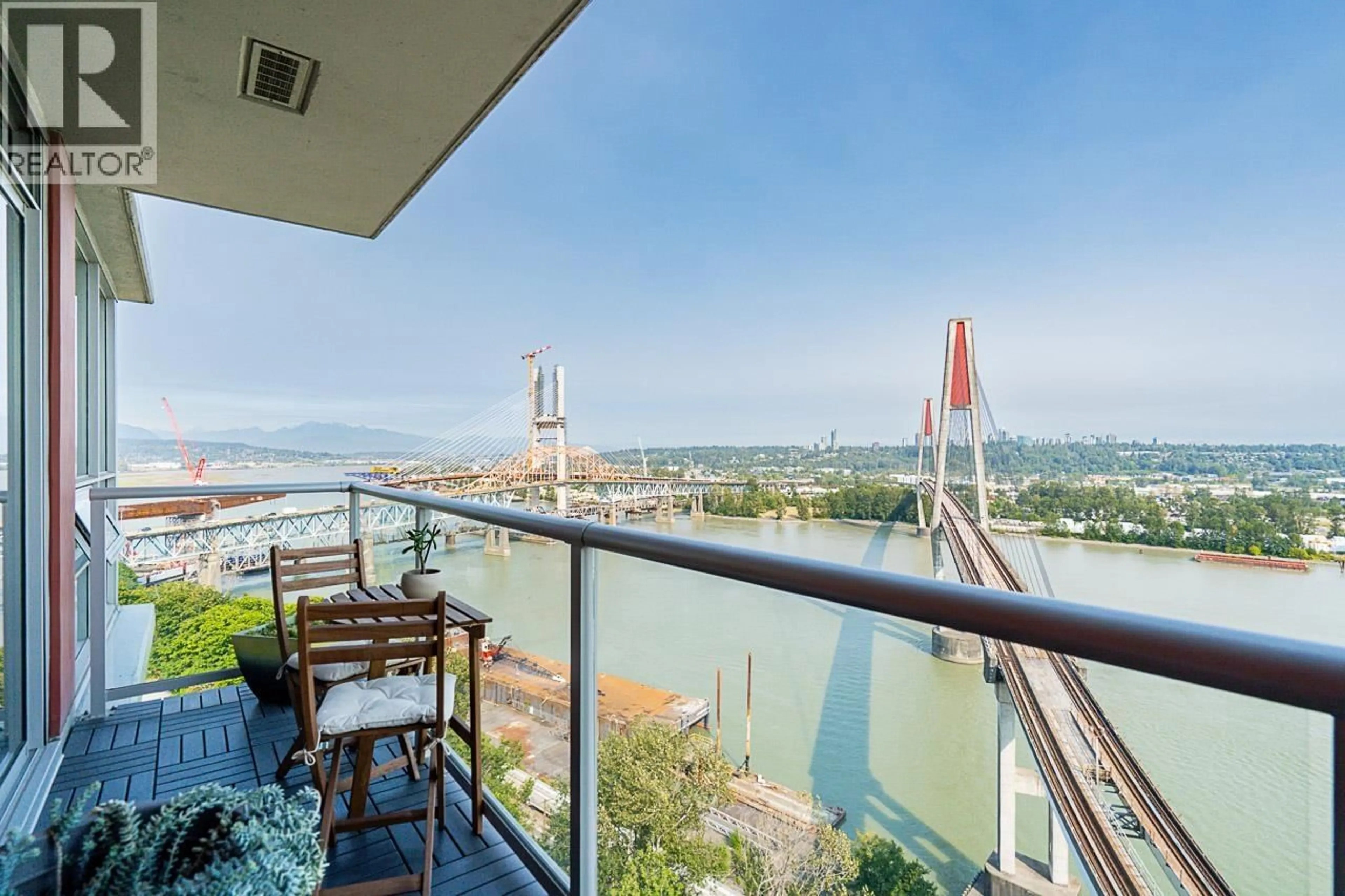 Balcony in the apartment, water/lake/river/ocean view for 1703 - 125 COLUMBIA STREET, New Westminster British Columbia V3L0G8
