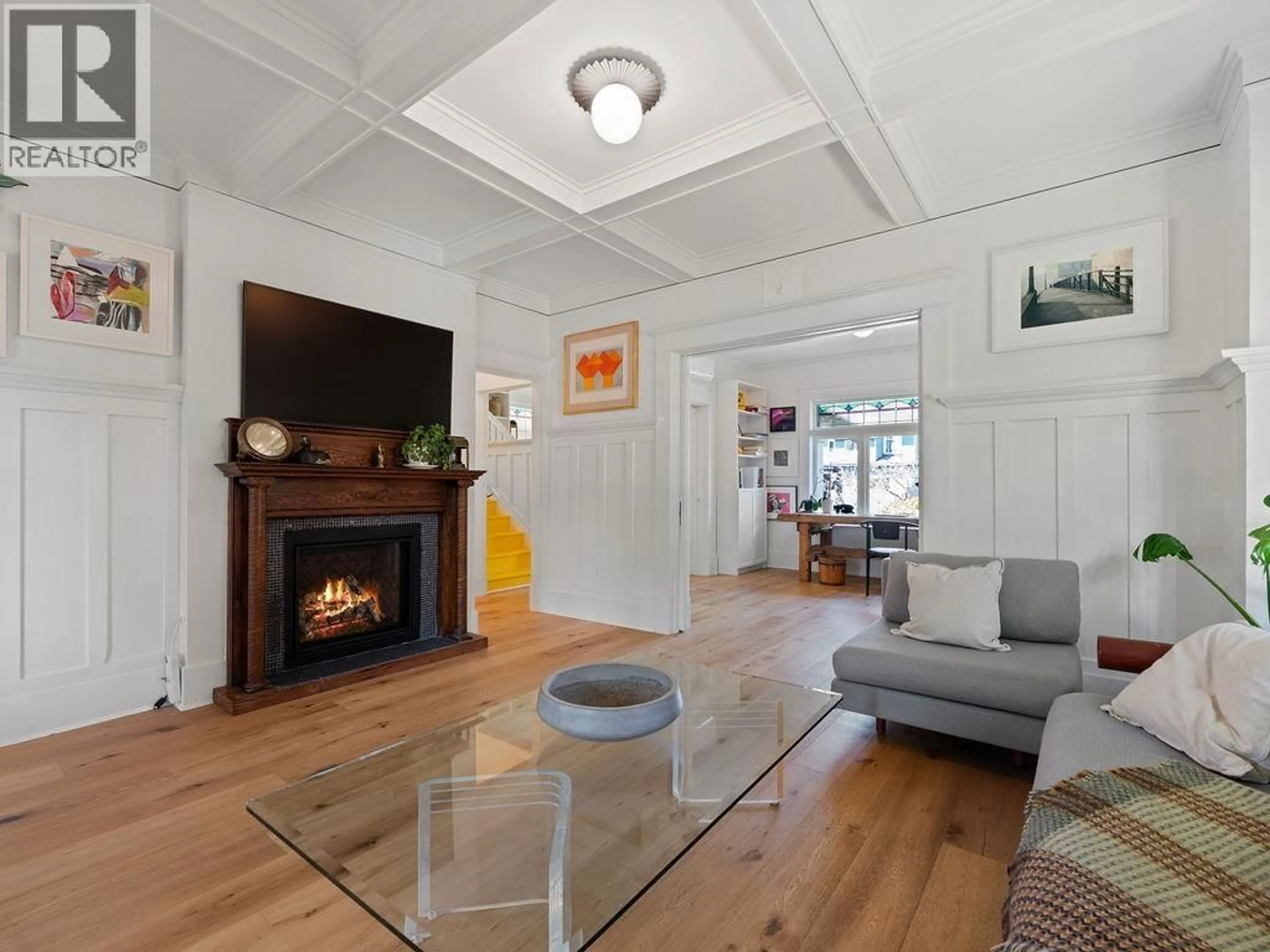 Living room with furniture, unknown for 2876 5 AVENUE, Vancouver British Columbia V6K1T6
