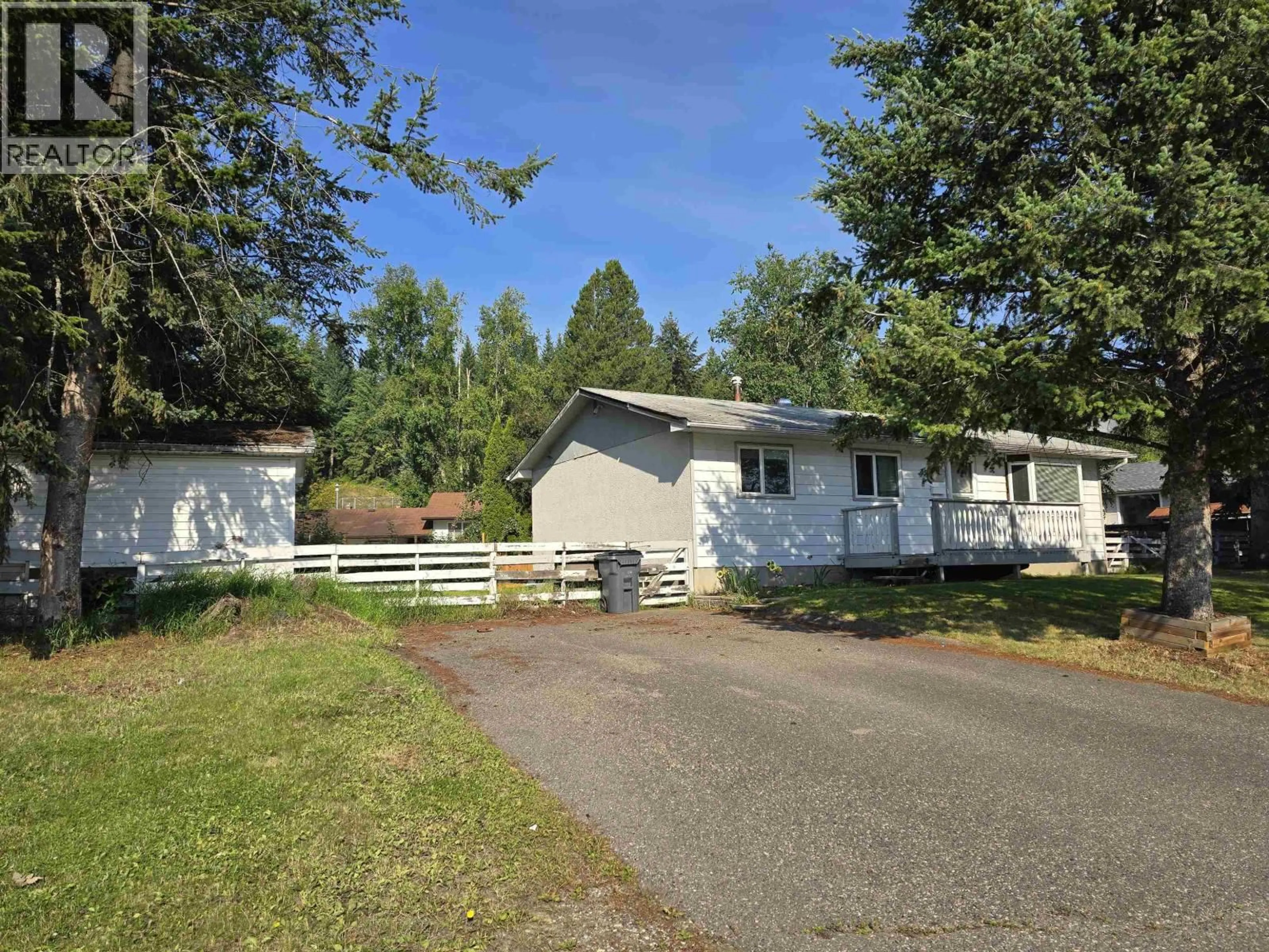 A pic from outside/outdoor area/front of a property/back of a property/a pic from drone, unknown for 5637 SIMON FRASER AVENUE, Prince George British Columbia V2N2C4