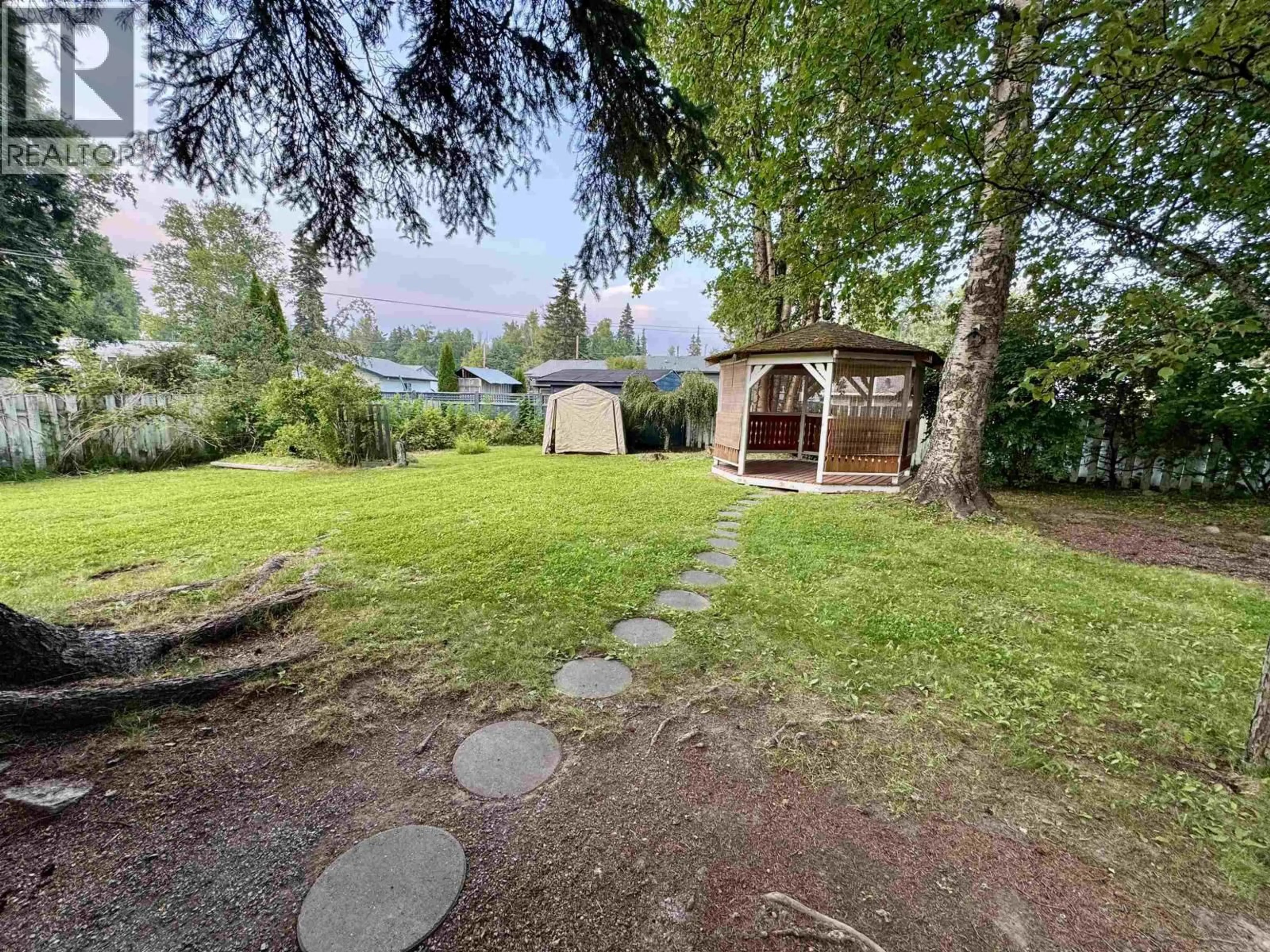 Shed for 6144 BIRCHWOOD PLACE, Prince George British Columbia V2K1W6