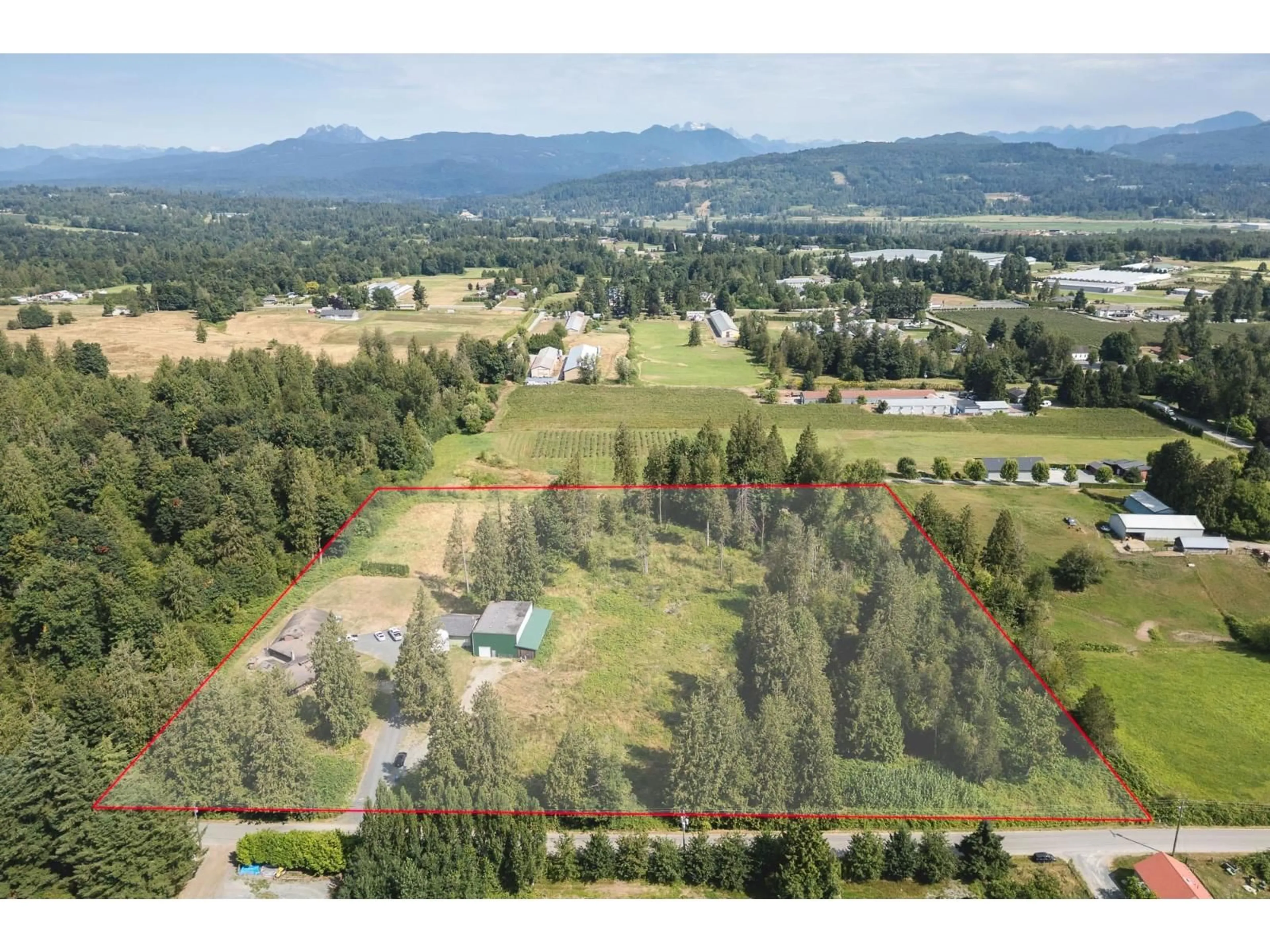 A pic from outside/outdoor area/front of a property/back of a property/a pic from drone, mountain view for 30211 BURGESS, Abbotsford British Columbia V4X1V5