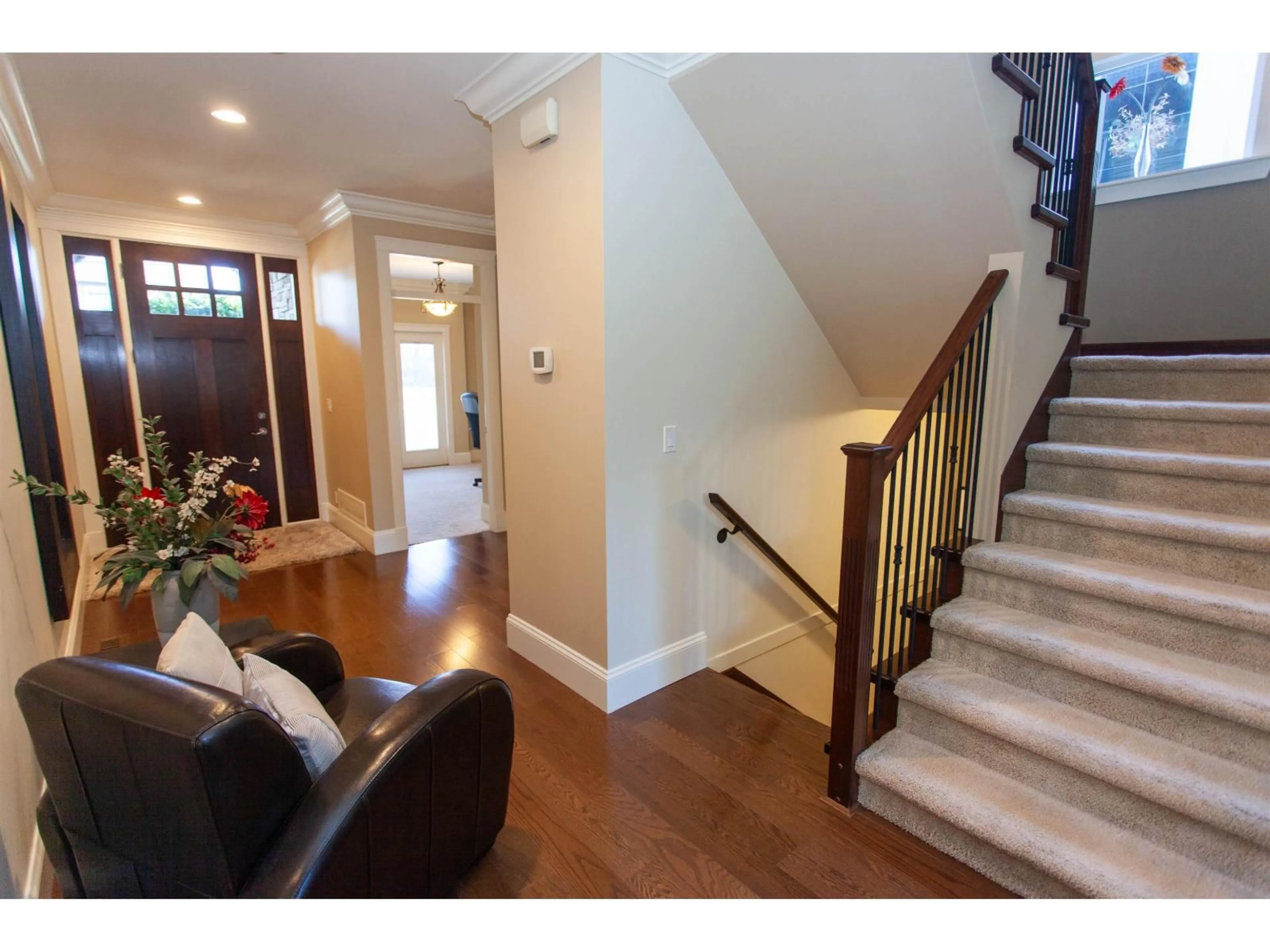 Indoor entryway for 2513 164, Surrey British Columbia V3S0E2