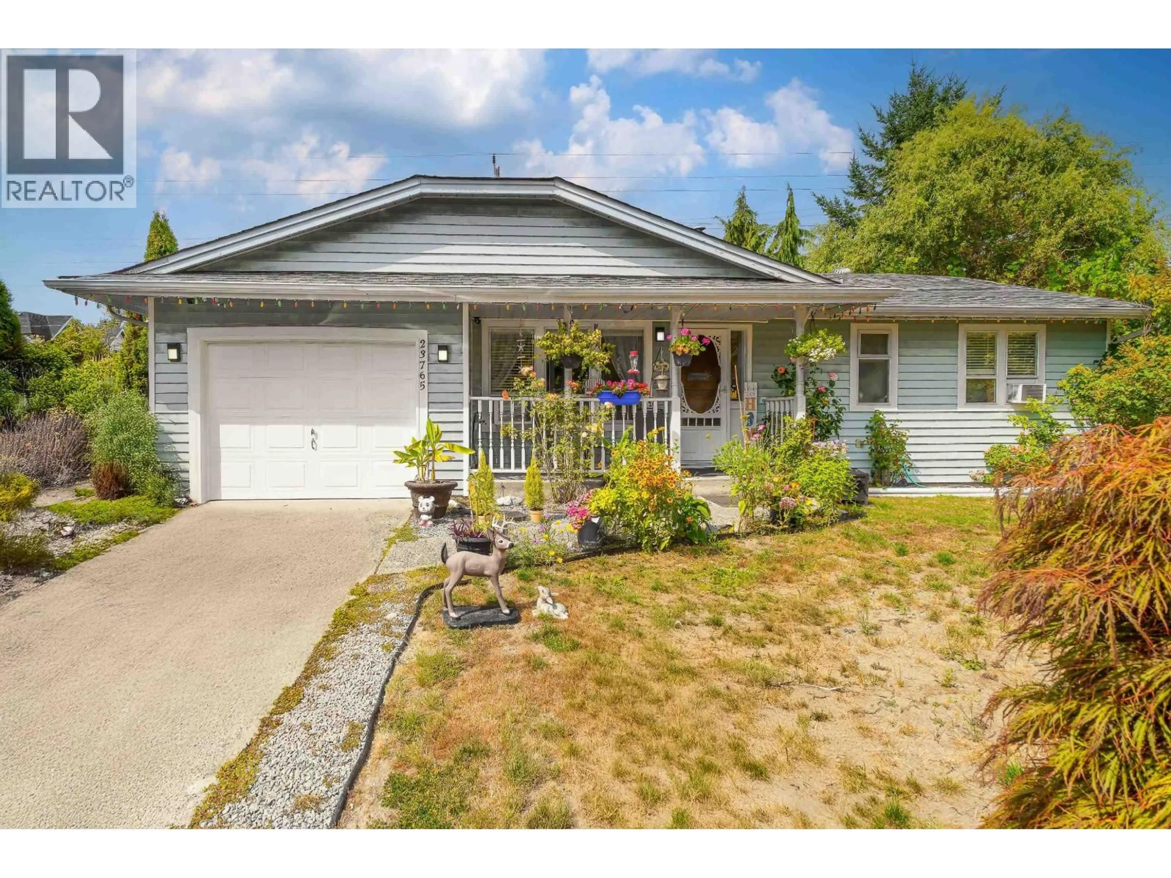 Home with vinyl exterior material, street for 23765 119B AVENUE, Maple Ridge British Columbia V4R1V9