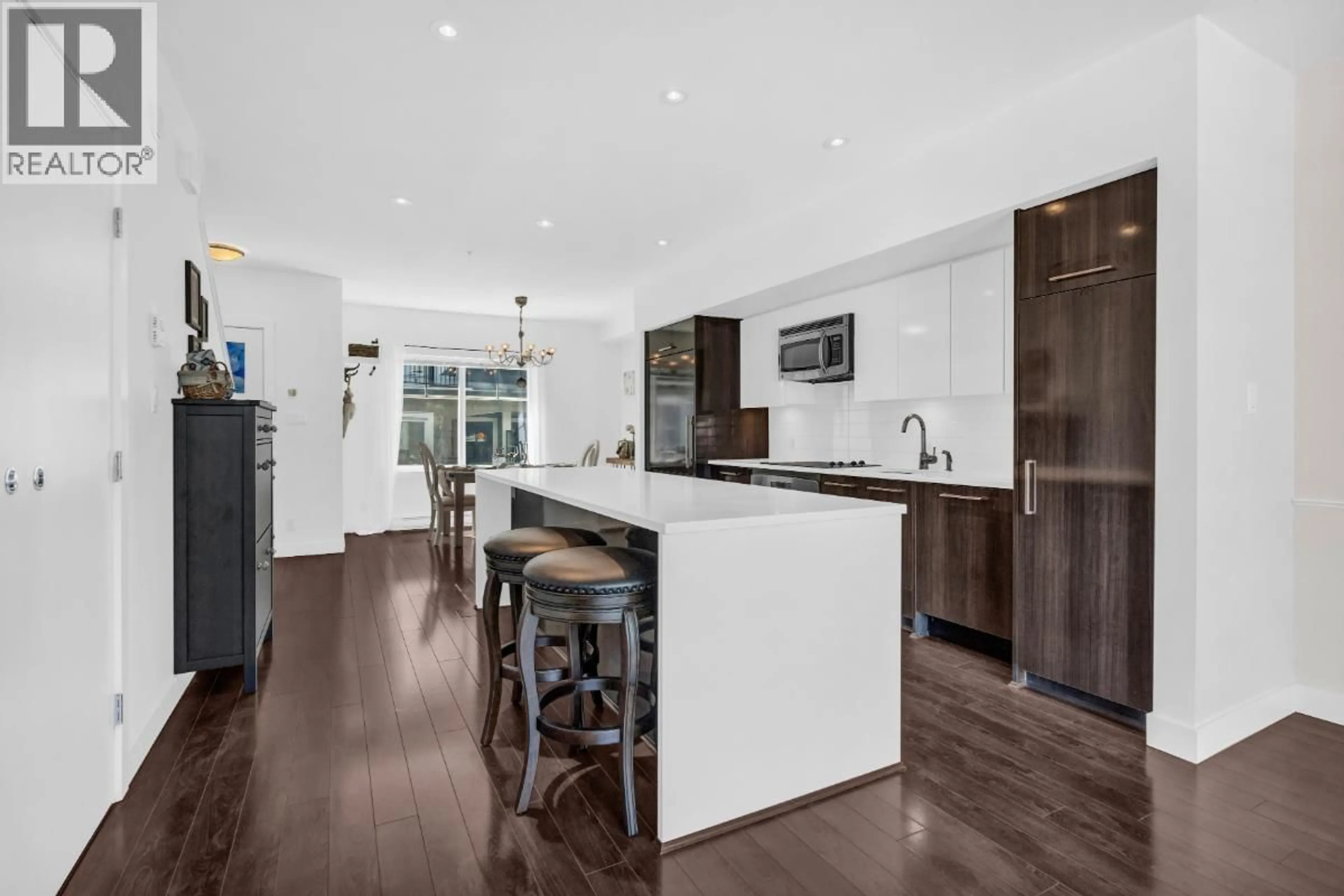Open concept kitchen, unknown for 15 - 5655 CHAFFEY AVENUE, Burnaby British Columbia V5H2S1